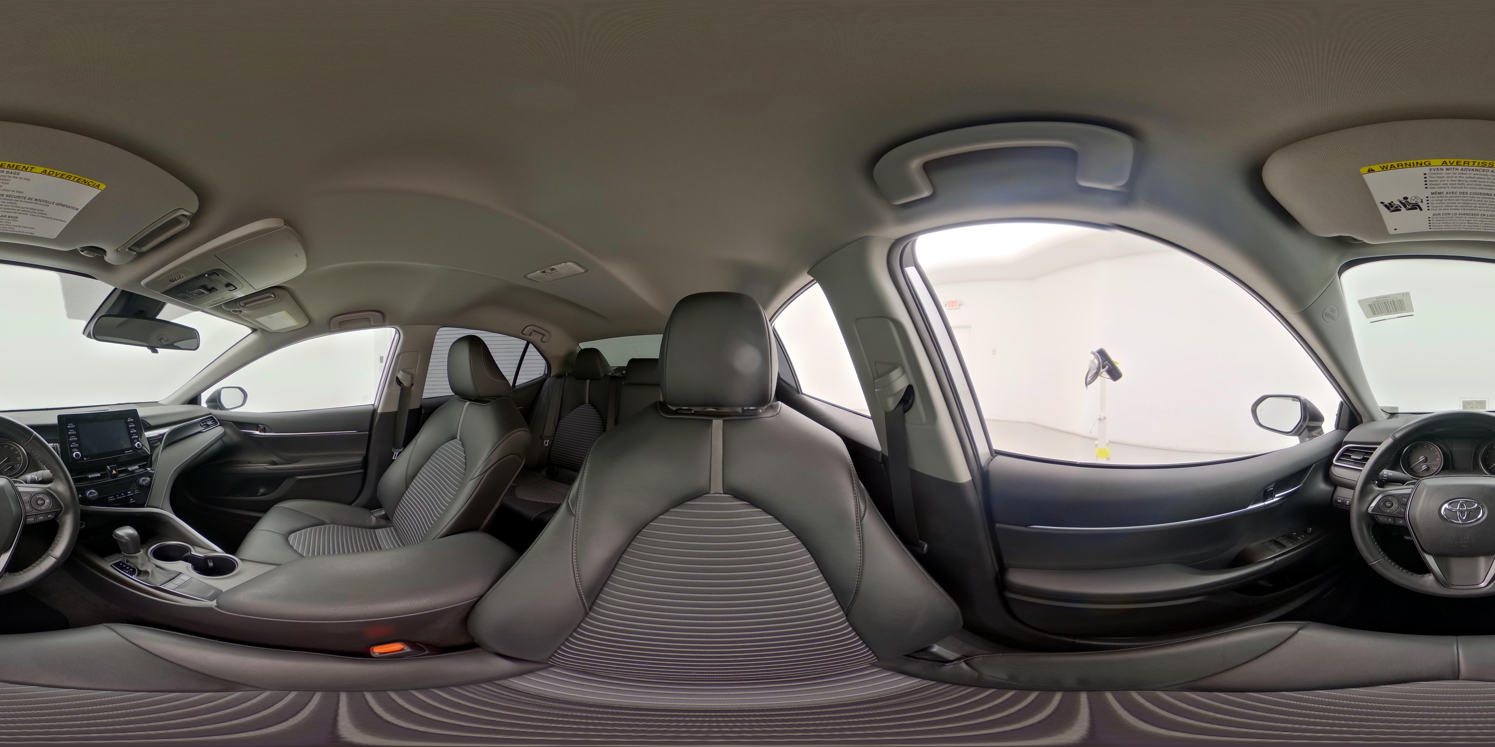 2024 Toyota Camry SE - Photo 26