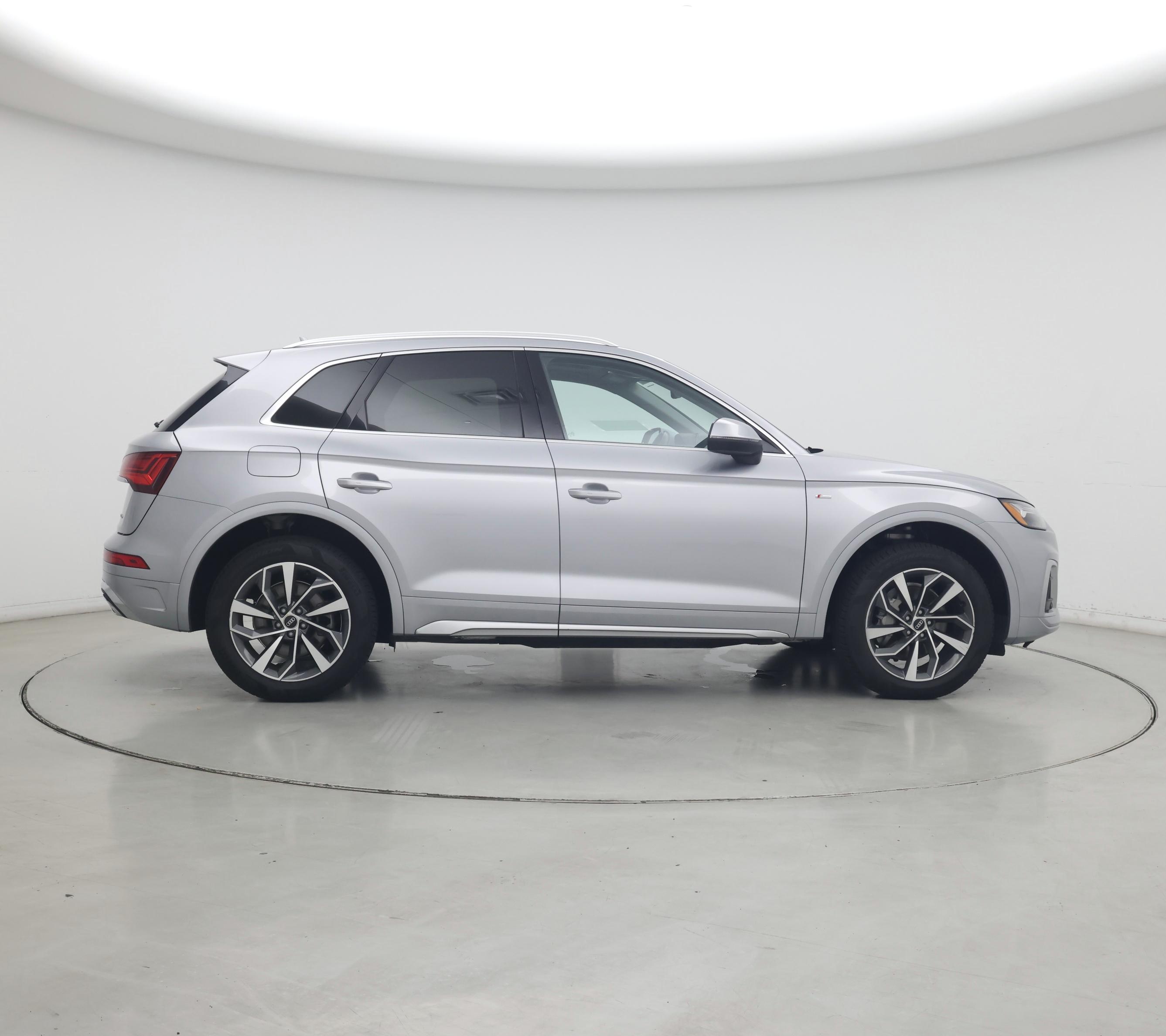 Thumbnail: 2022 Audi Q5 - 7