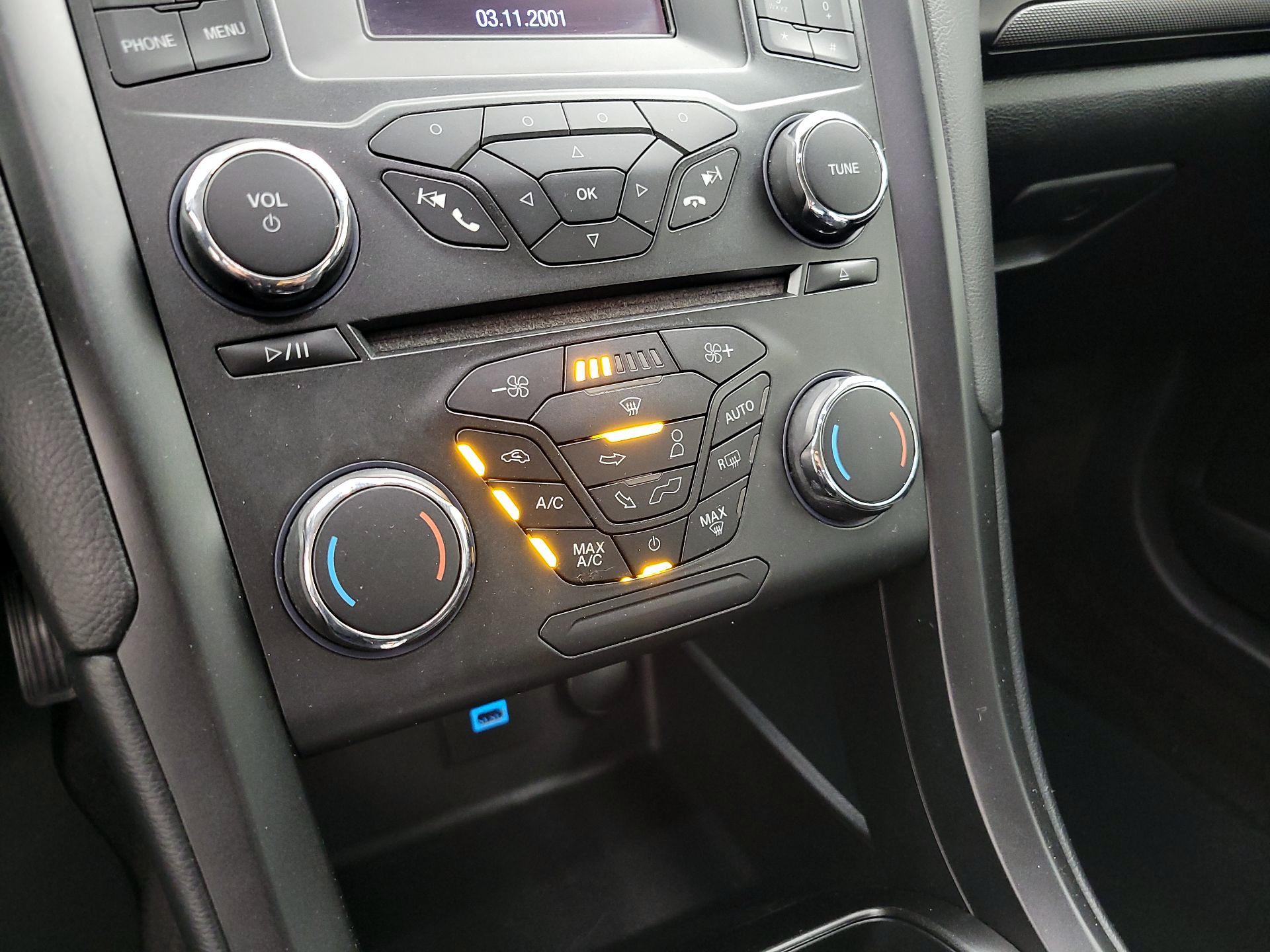 Thumbnail: 2018 Ford Fusion - 16