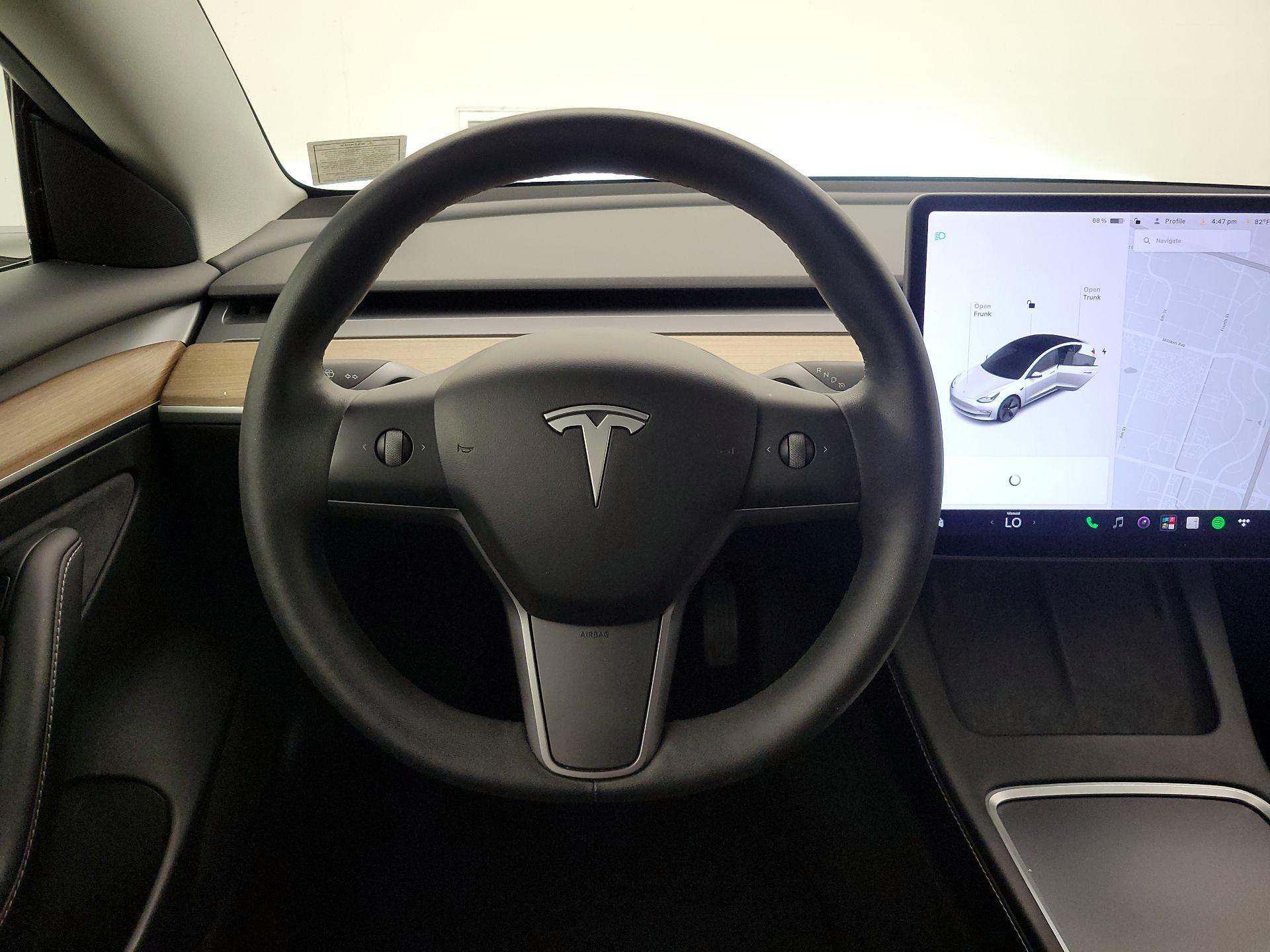 Thumbnail: 2022 Tesla Model 3 - 10
