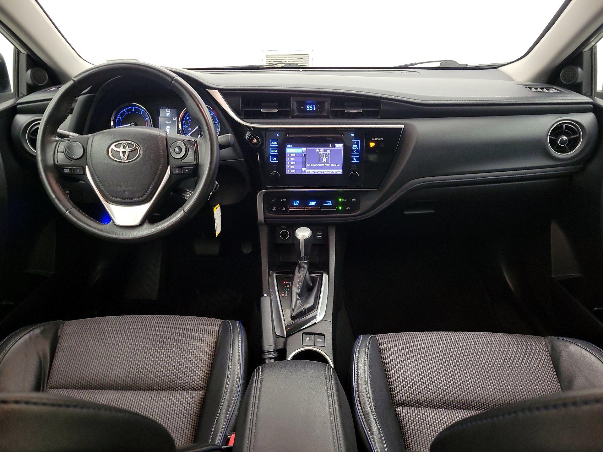 Thumbnail: 2017 Toyota Corolla - 9