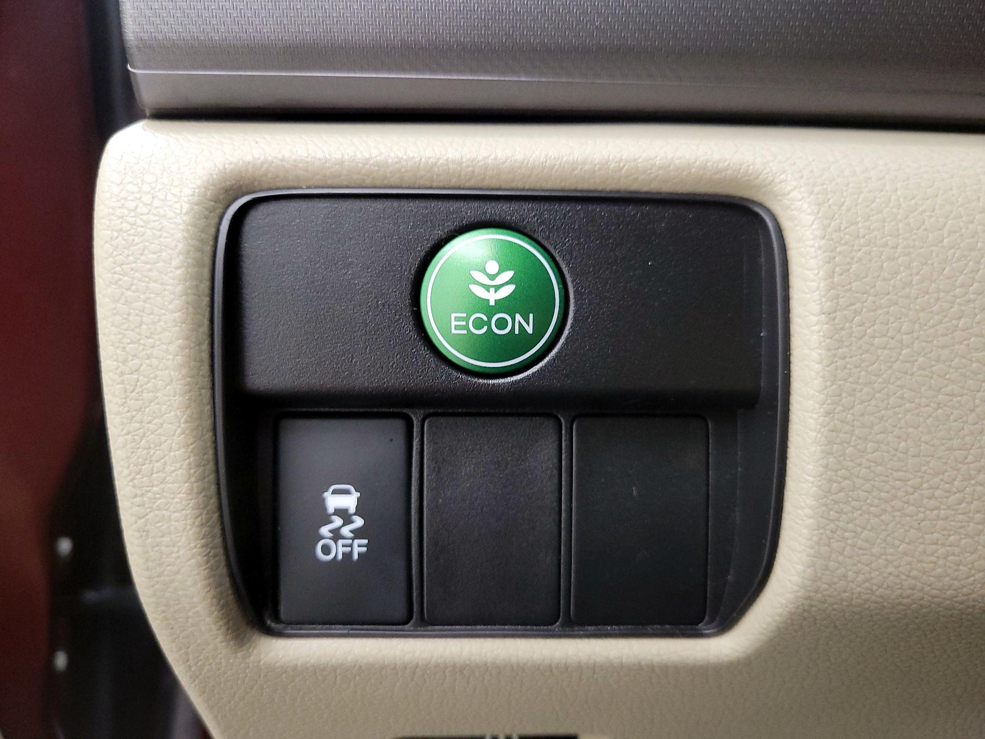 Thumbnail: 2015 Honda Accord - 13