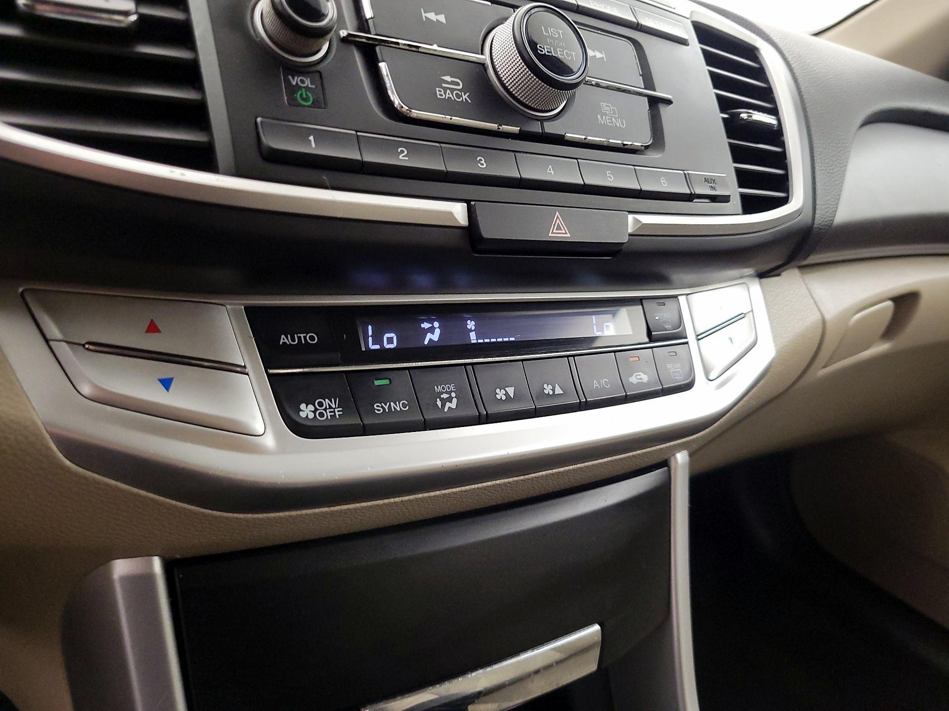 Thumbnail: 2015 Honda Accord - 16