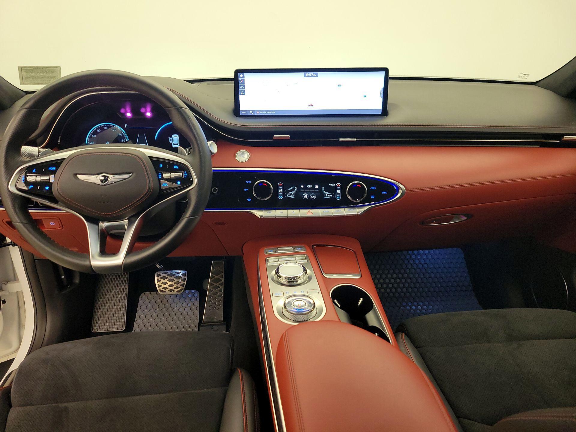 Thumbnail: 2022 Genesis GV70 - 9