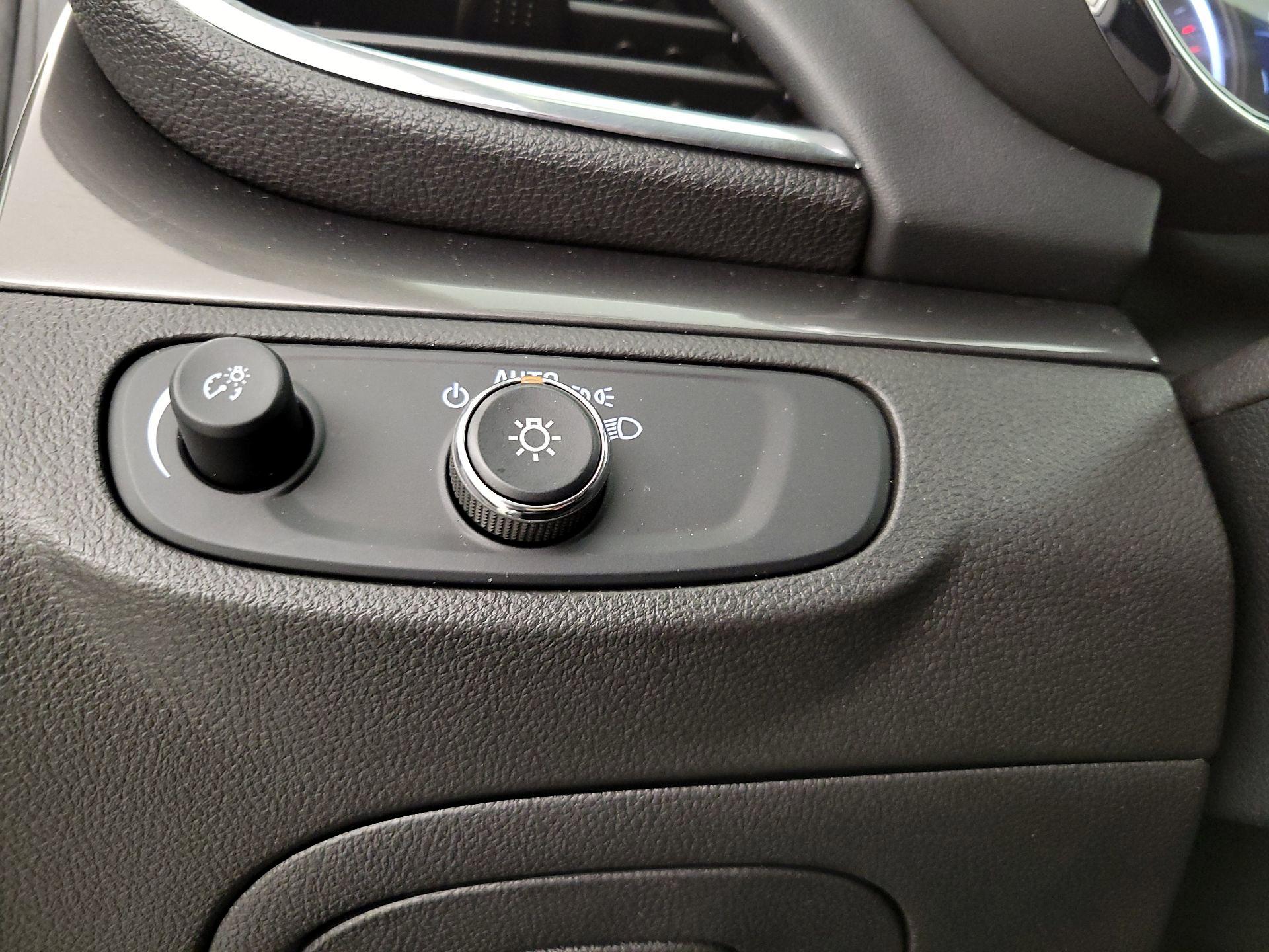 Thumbnail: 2017 Buick Encore - 13