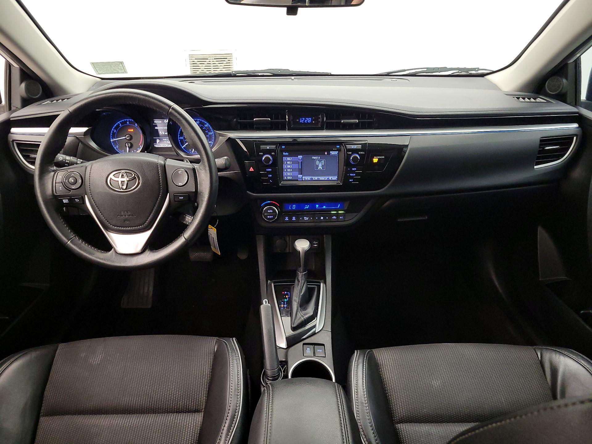 Thumbnail: 2015 Toyota Corolla - 9