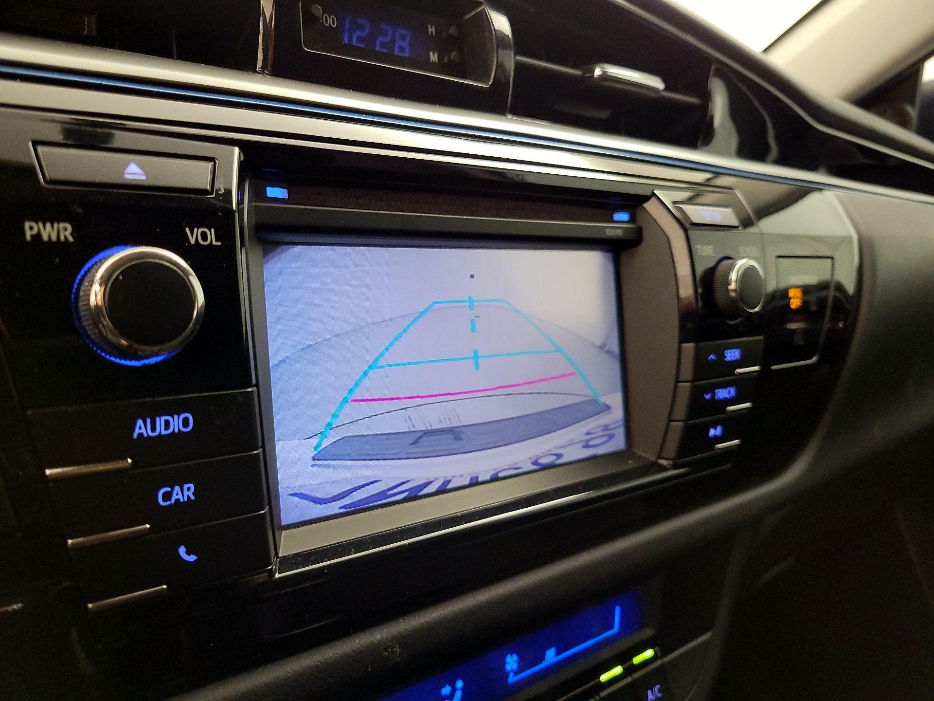 Thumbnail: 2015 Toyota Corolla - 14