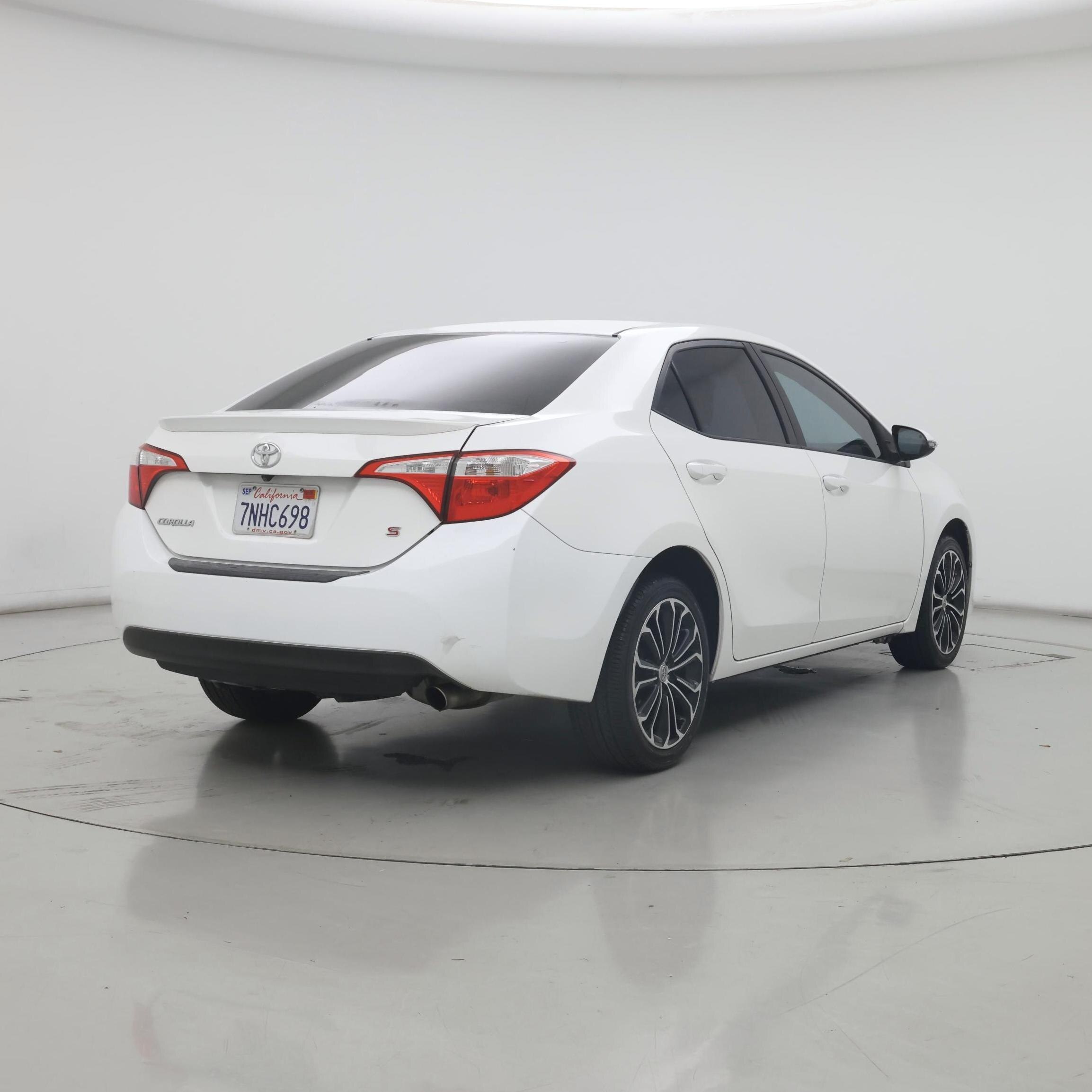 Thumbnail: 2015 Toyota Corolla - 8