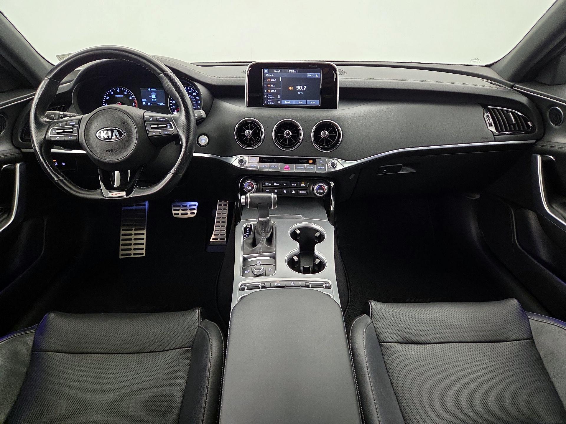 Thumbnail: 2019 Kia Stinger - 9