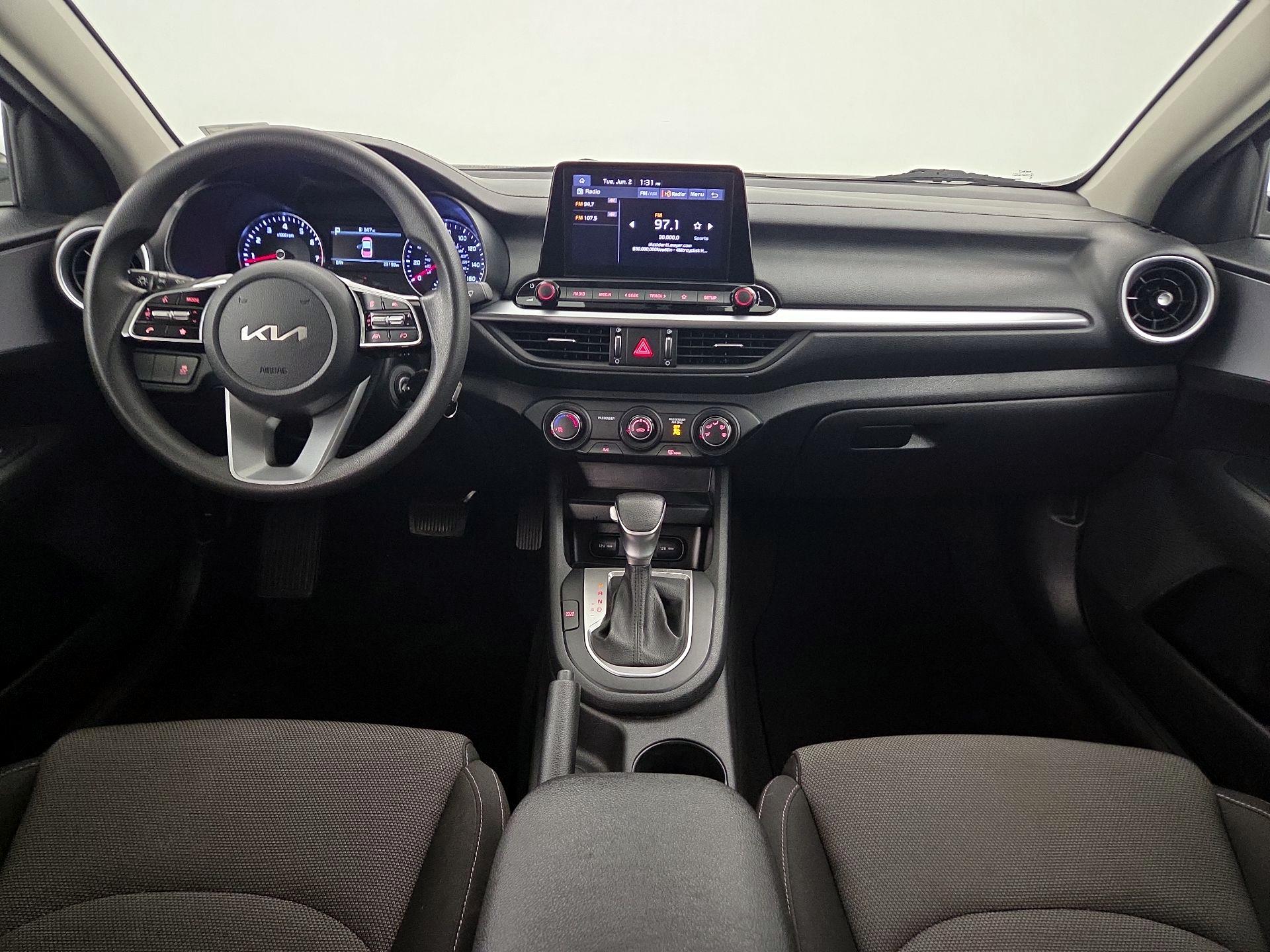 Thumbnail: 2023 Kia Forte - 9