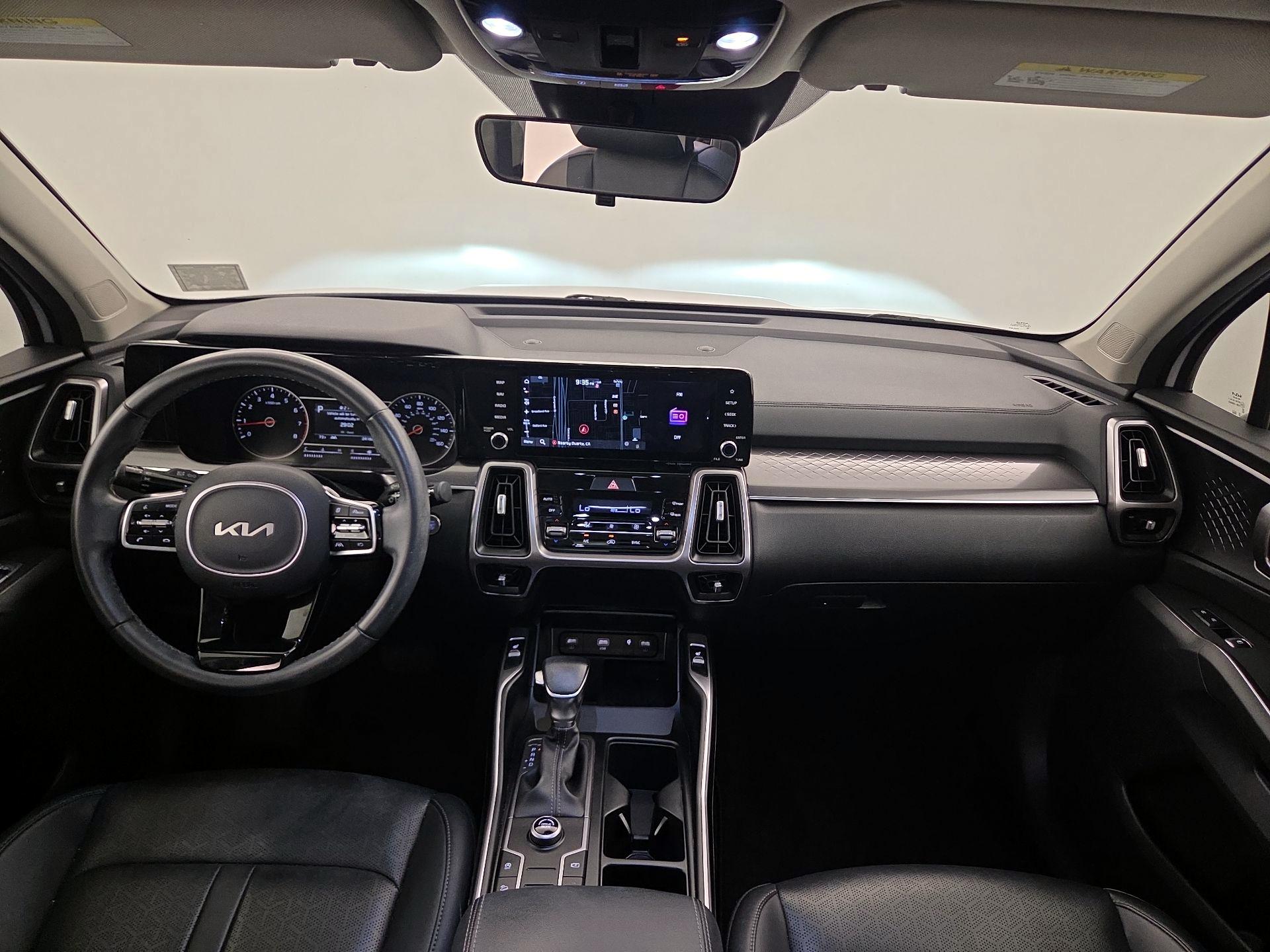 Thumbnail: 2023 Kia Sorento - 9