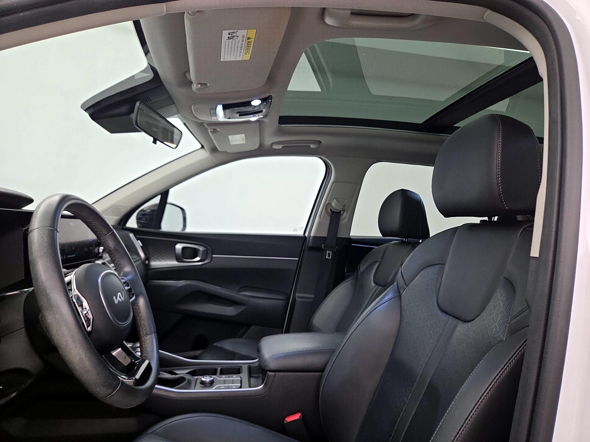 Thumbnail: 2023 Kia Sorento - 20