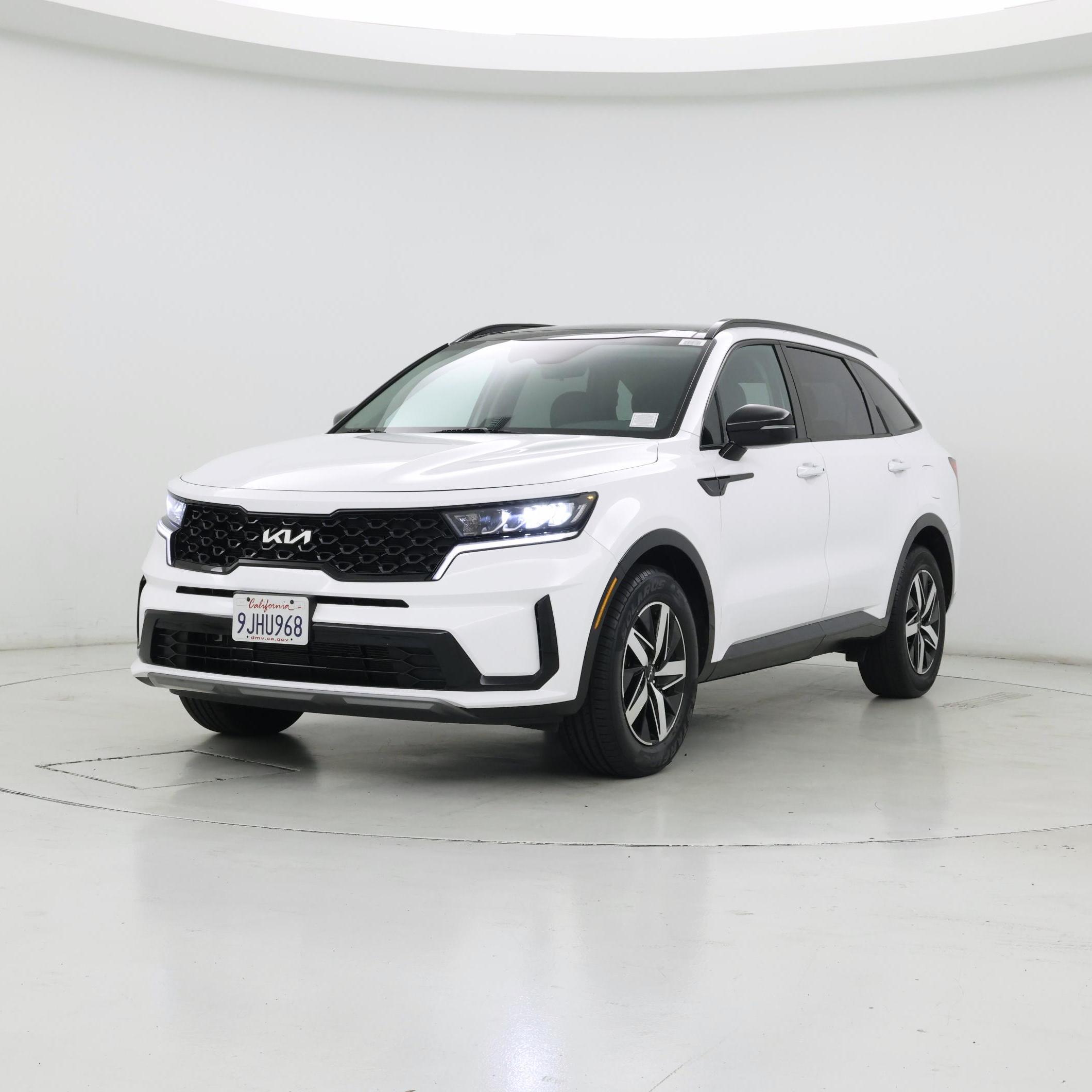 Thumbnail: 2023 Kia Sorento - 4