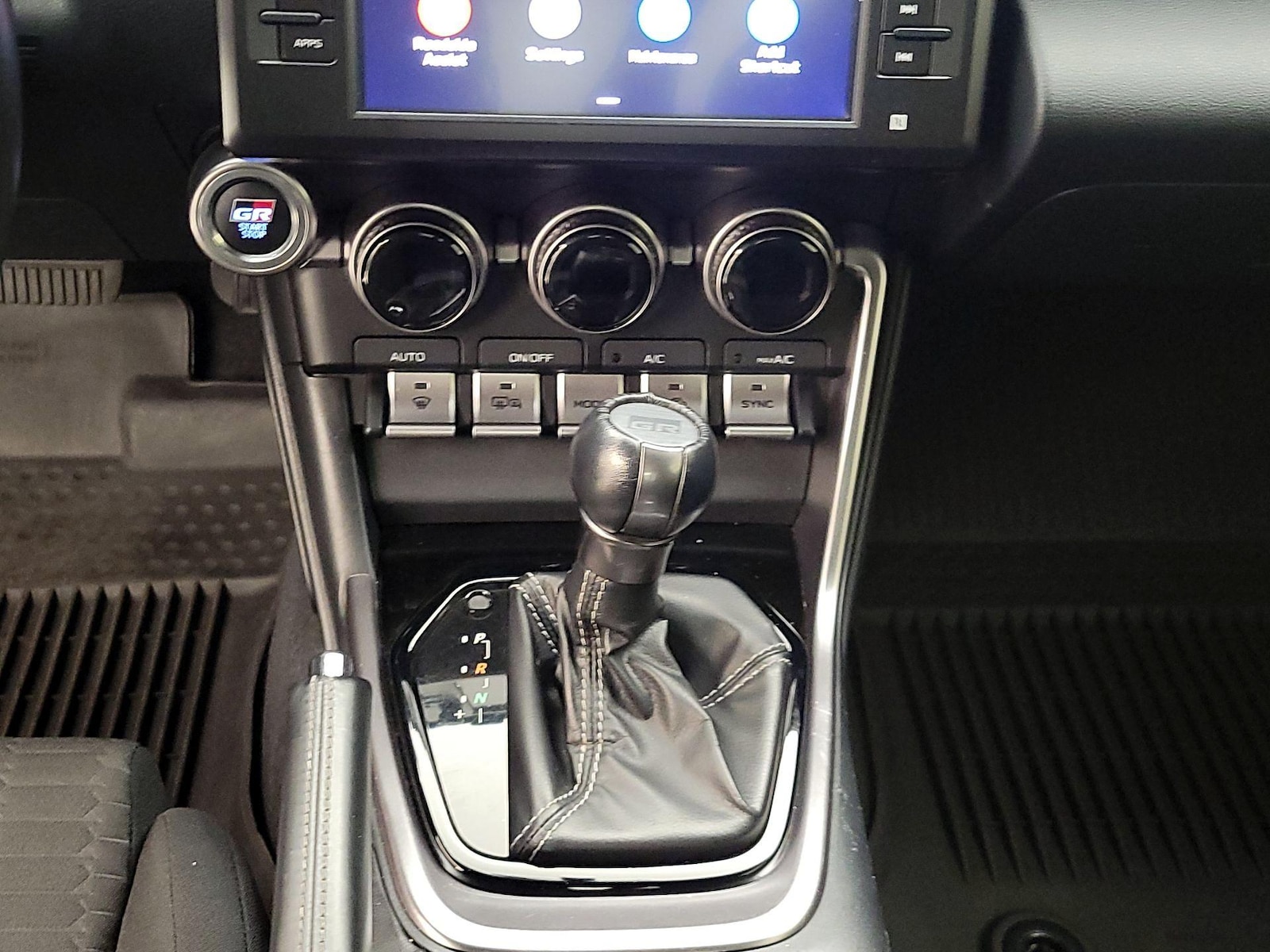 2022 Toyota GR86 Base - Photo 18