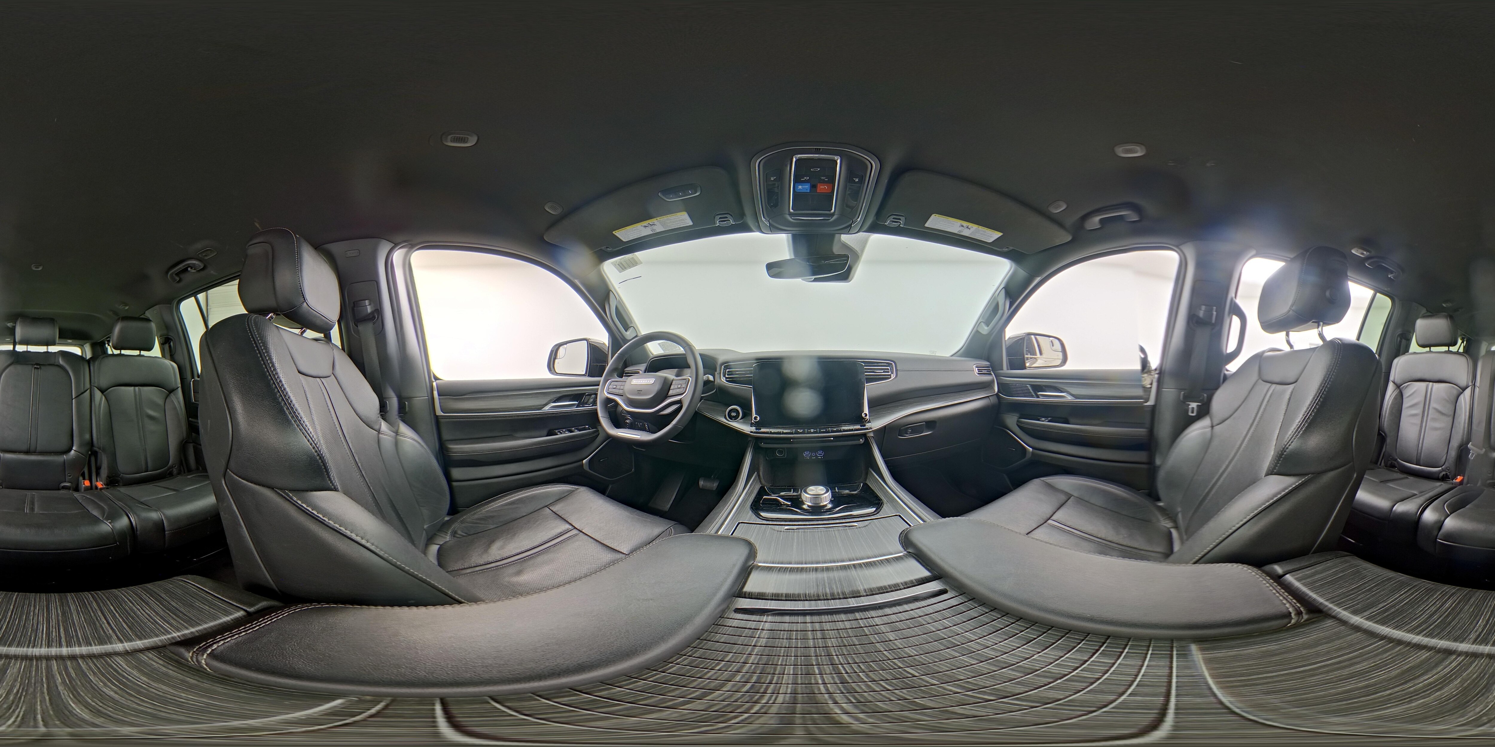 2024 Jeep Wagoneer L Series II - Photo 25