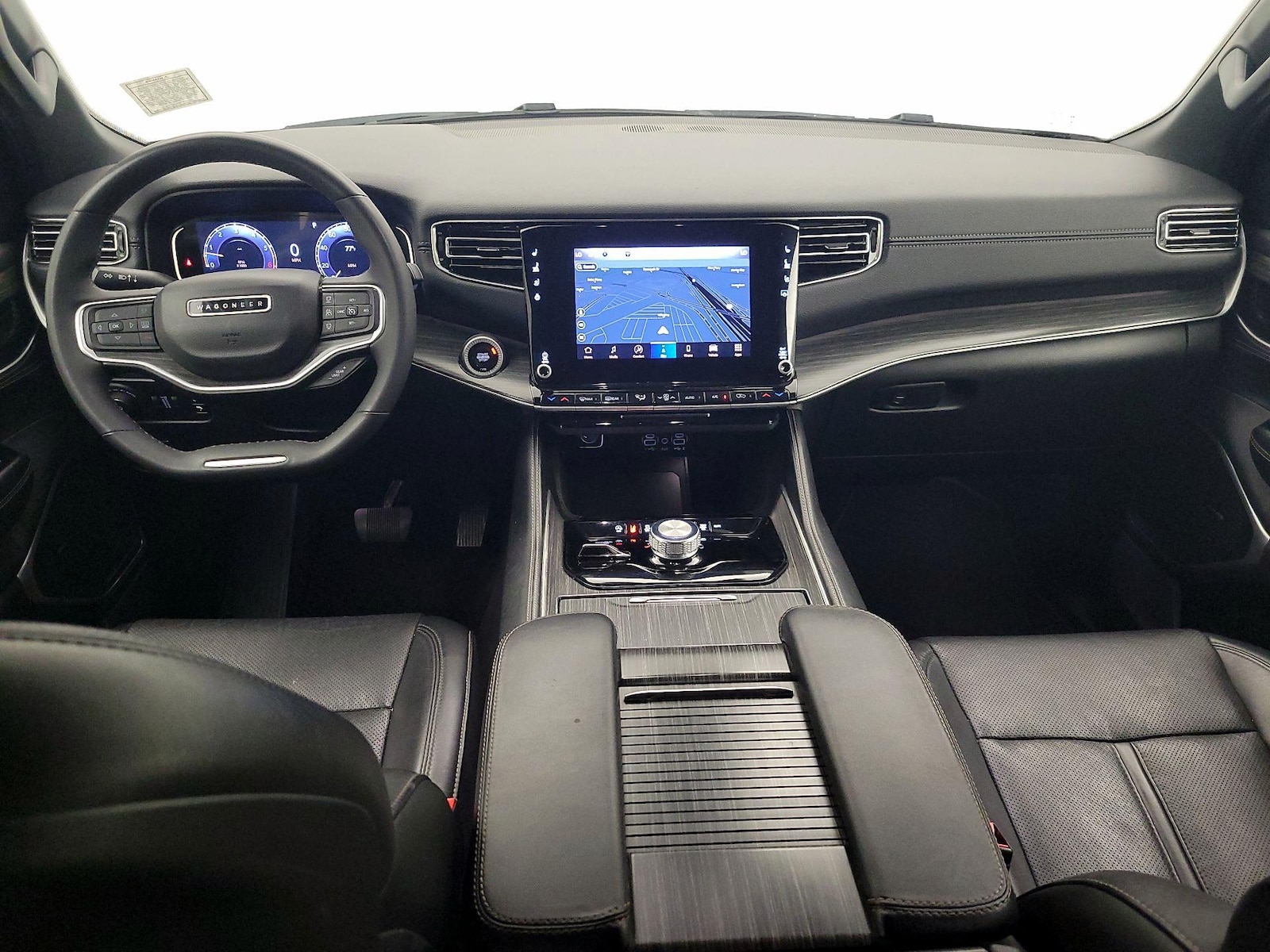 2024 Jeep Wagoneer L Series II - Photo 10