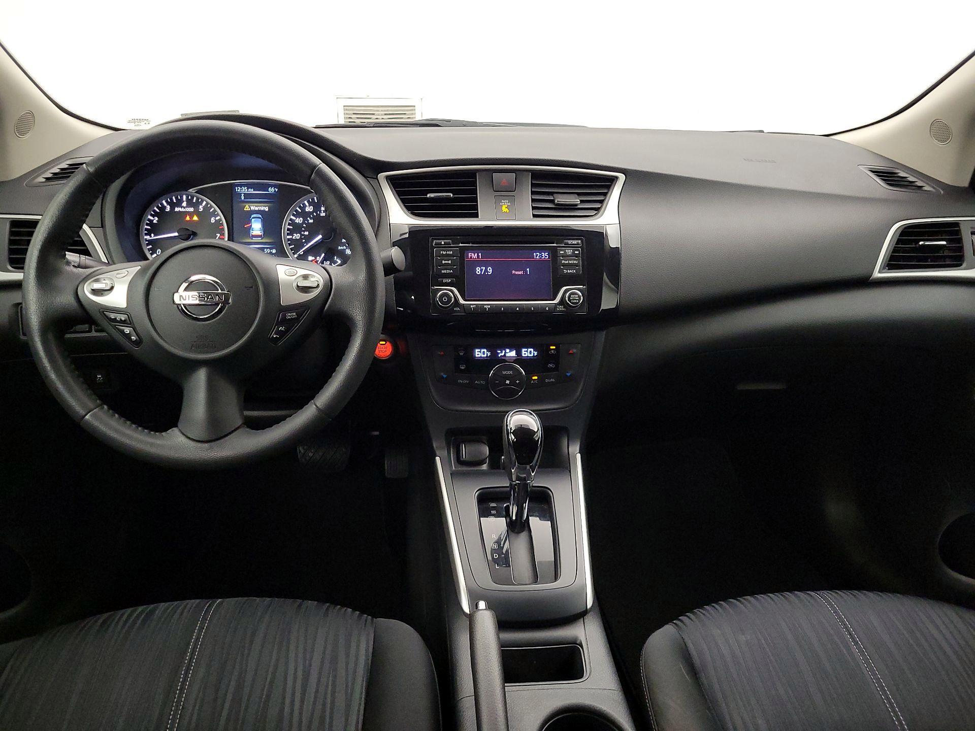 Thumbnail: 2018 Nissan Sentra - 9