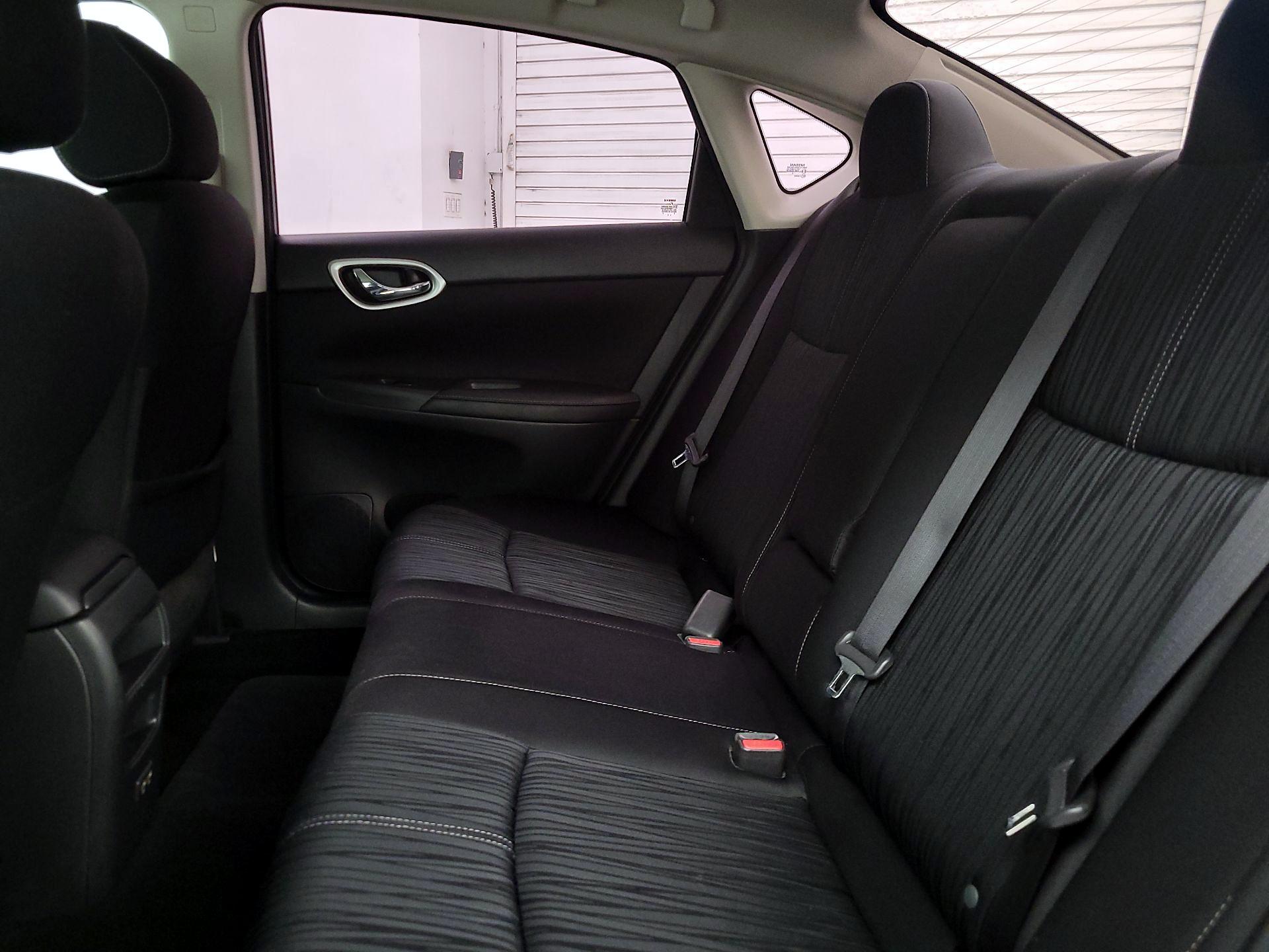 Thumbnail: 2018 Nissan Sentra - 18