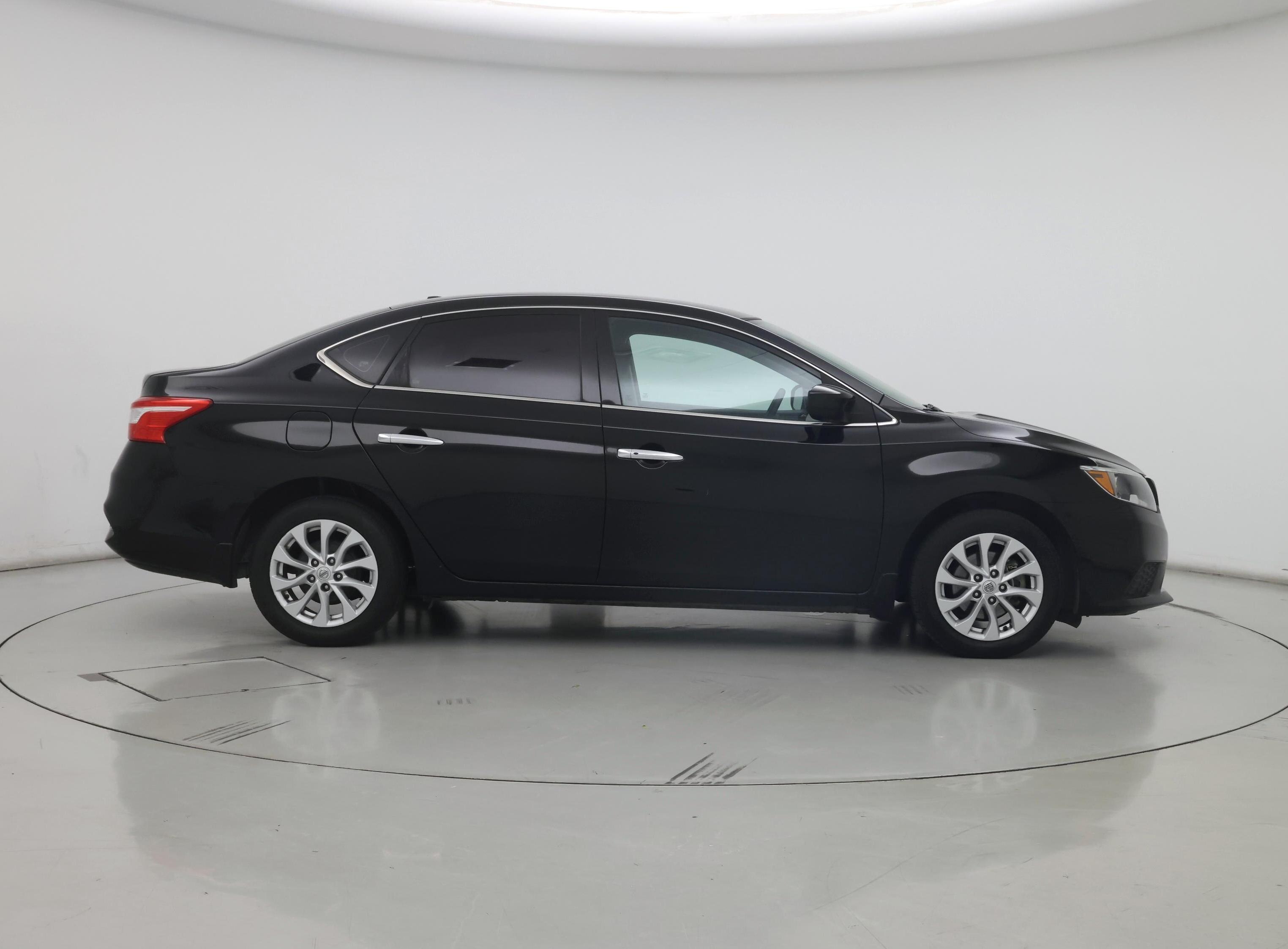 Thumbnail: 2018 Nissan Sentra - 7