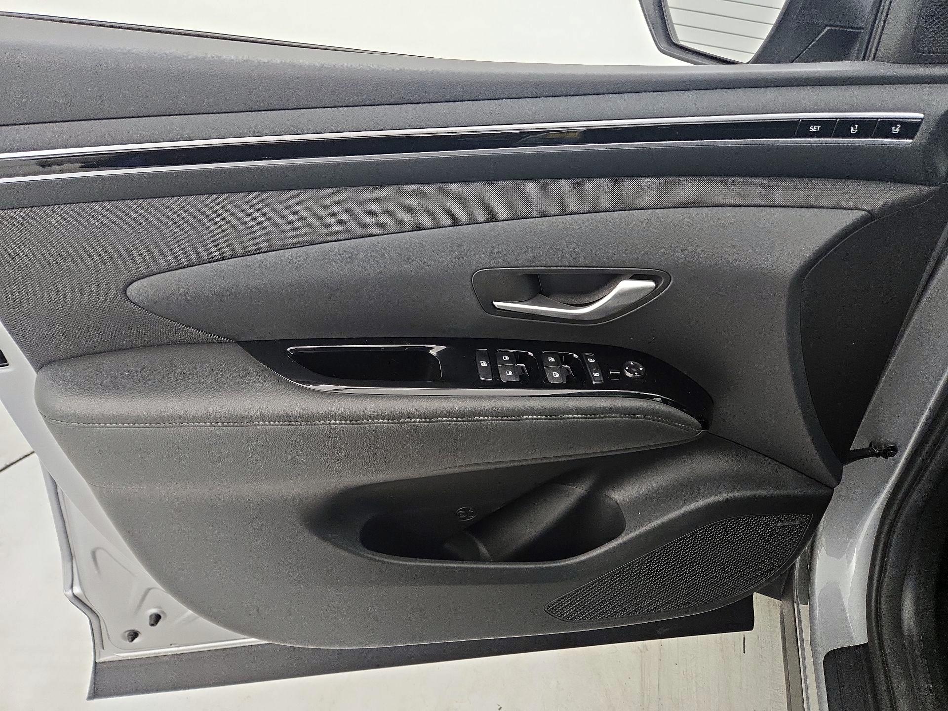 Thumbnail: 2023 Hyundai Tucson - 12