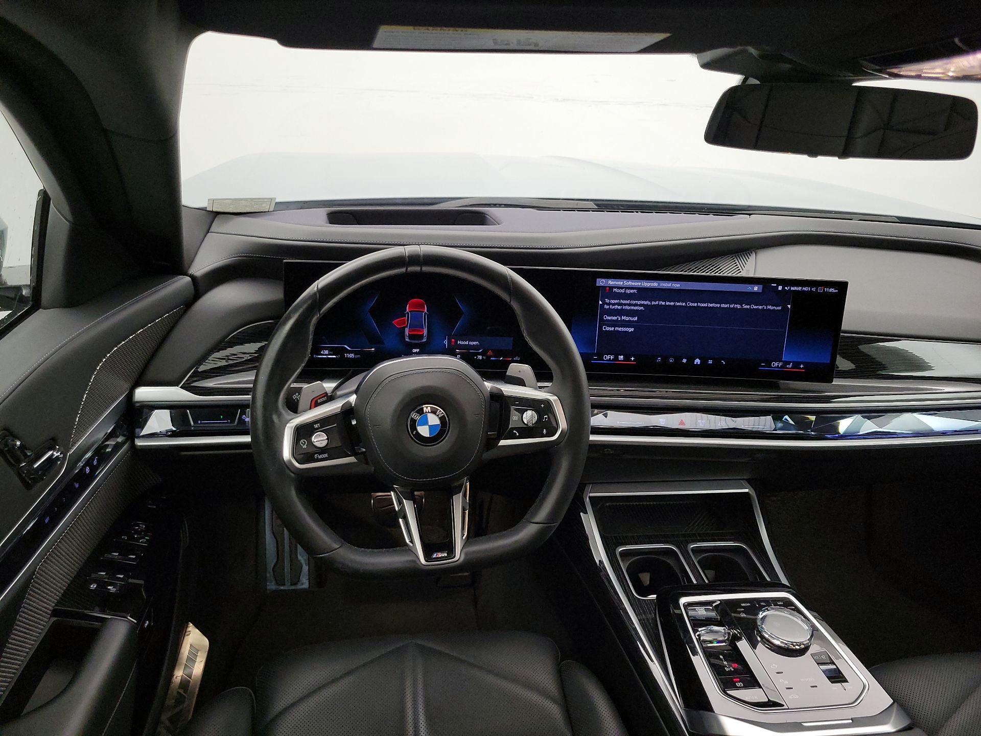 Thumbnail: 2023 BMW 7 Series - 10