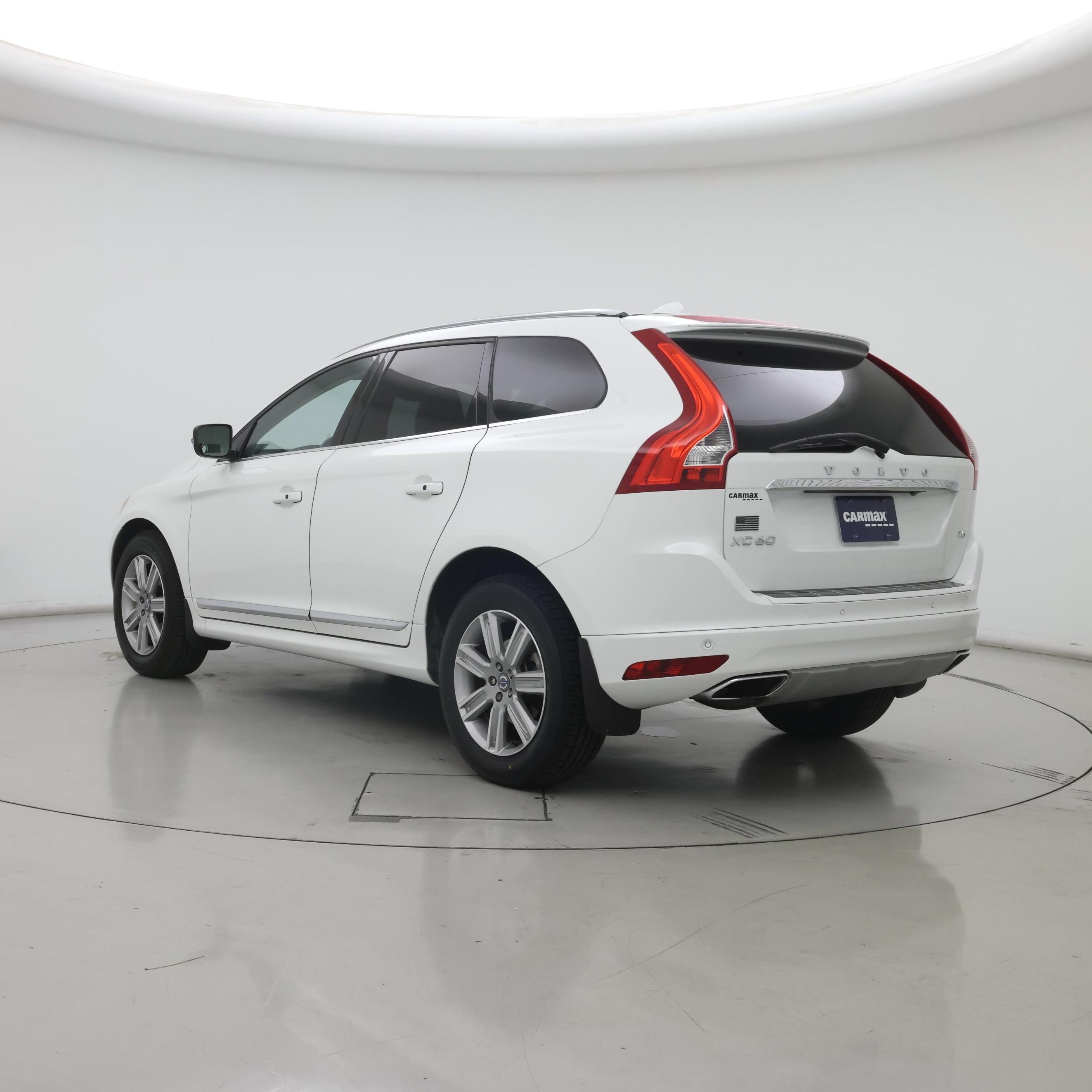 Thumbnail: 2017 Volvo XC60 - 2