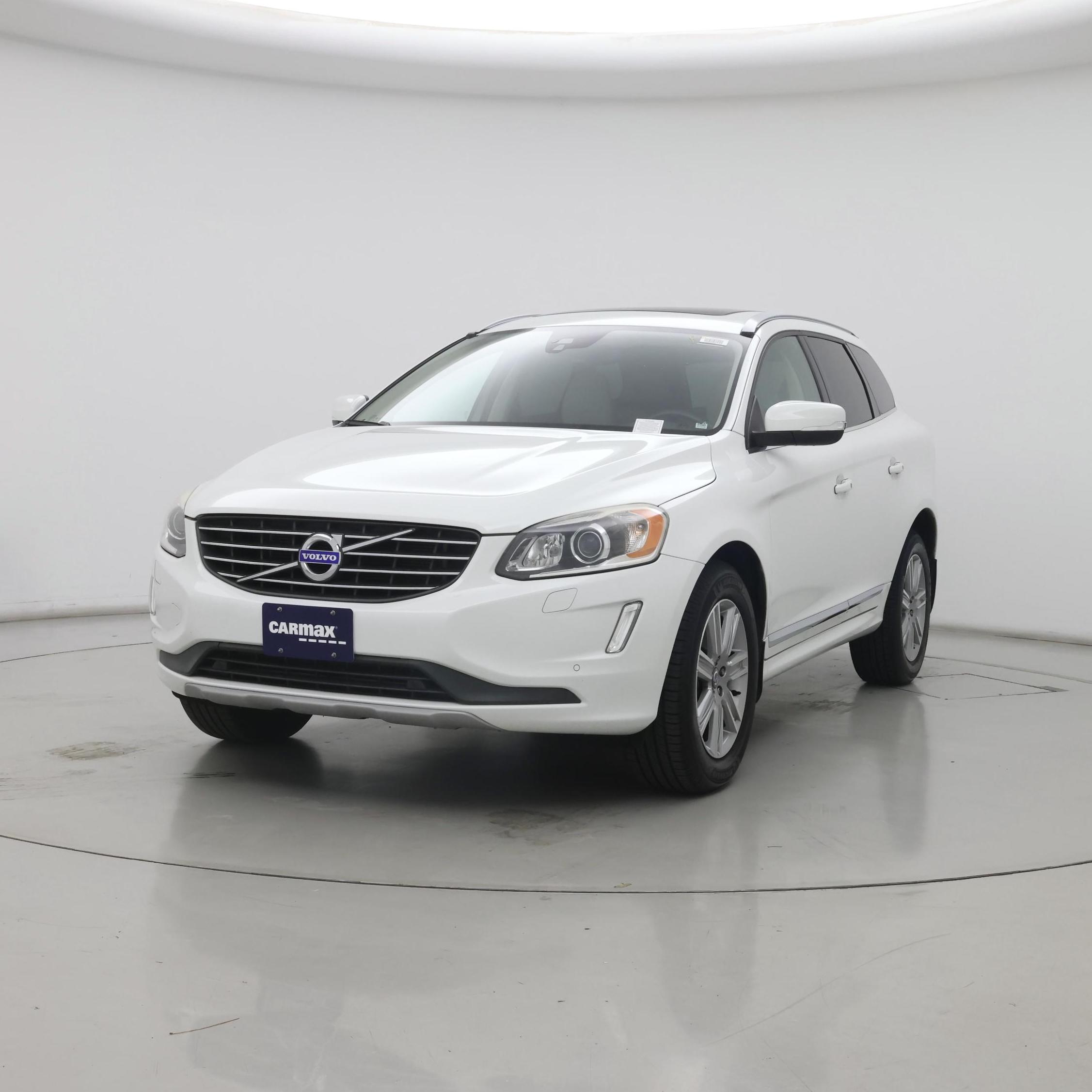 Thumbnail: 2017 Volvo XC60 - 4