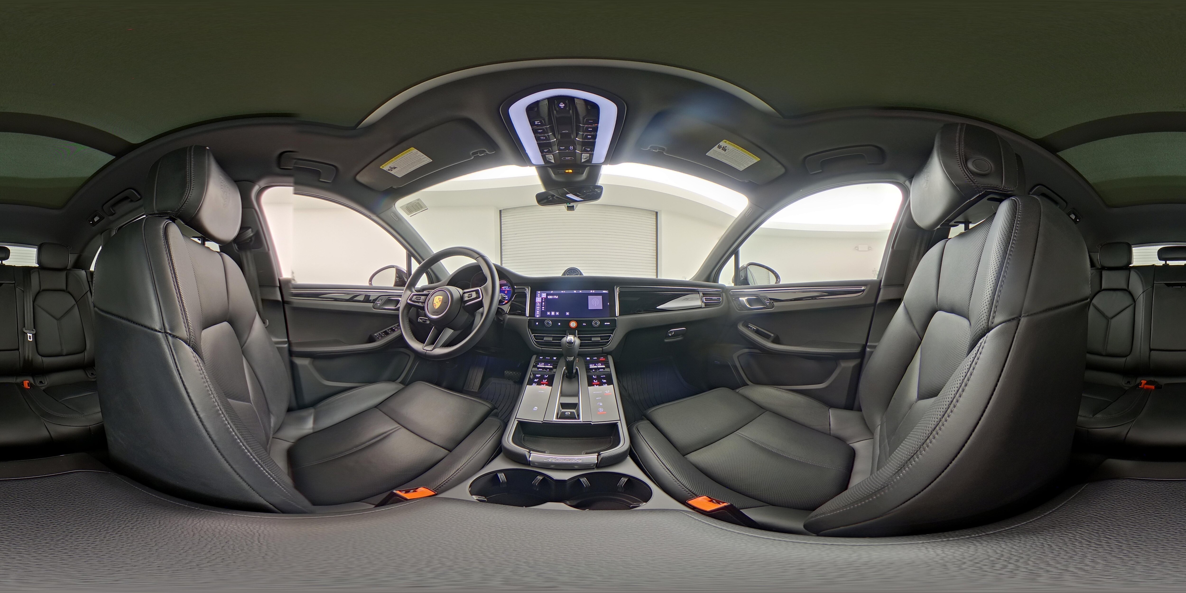 2024 Porsche Macan - Photo 25