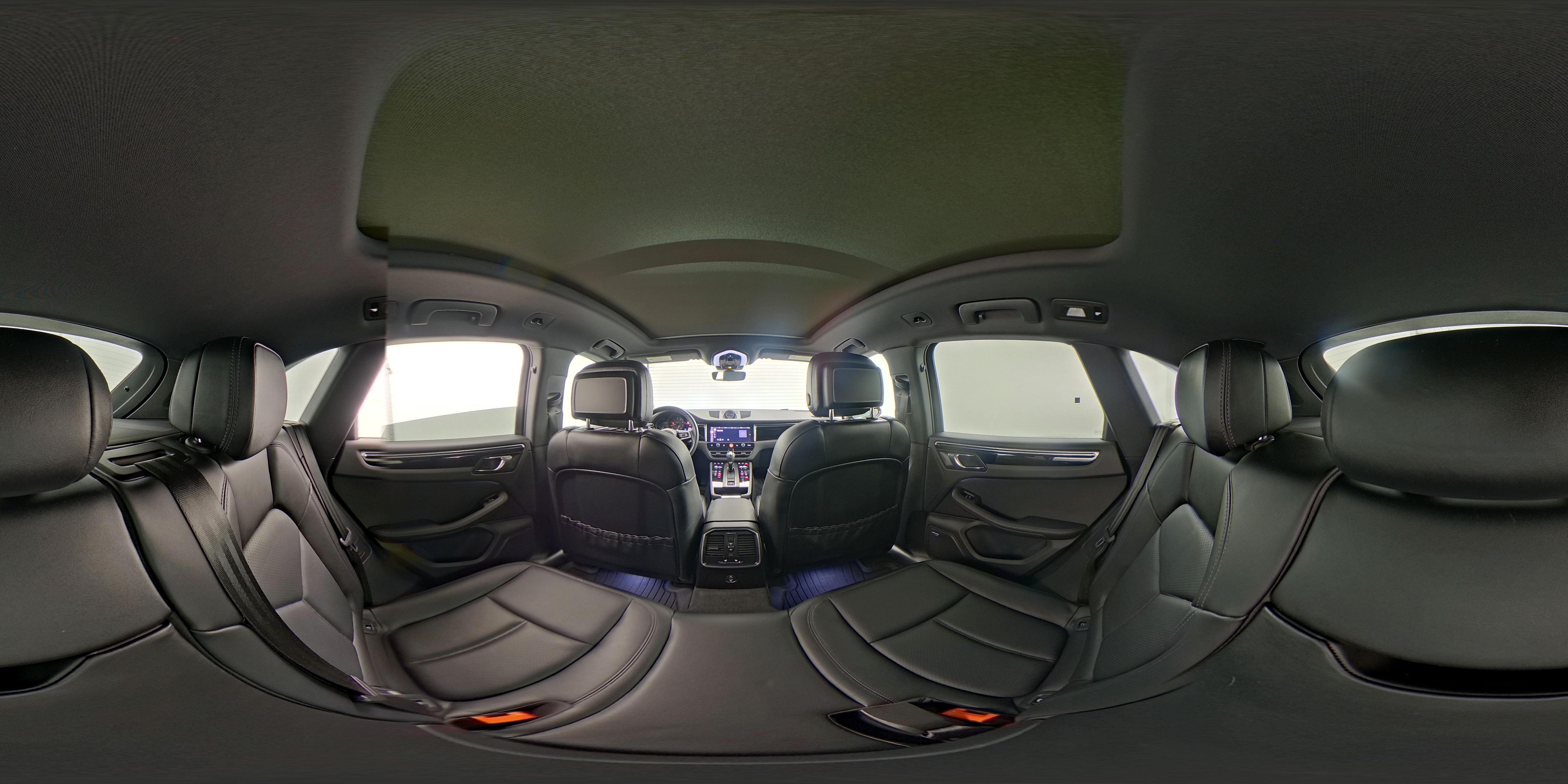 2024 Porsche Macan - Photo 26