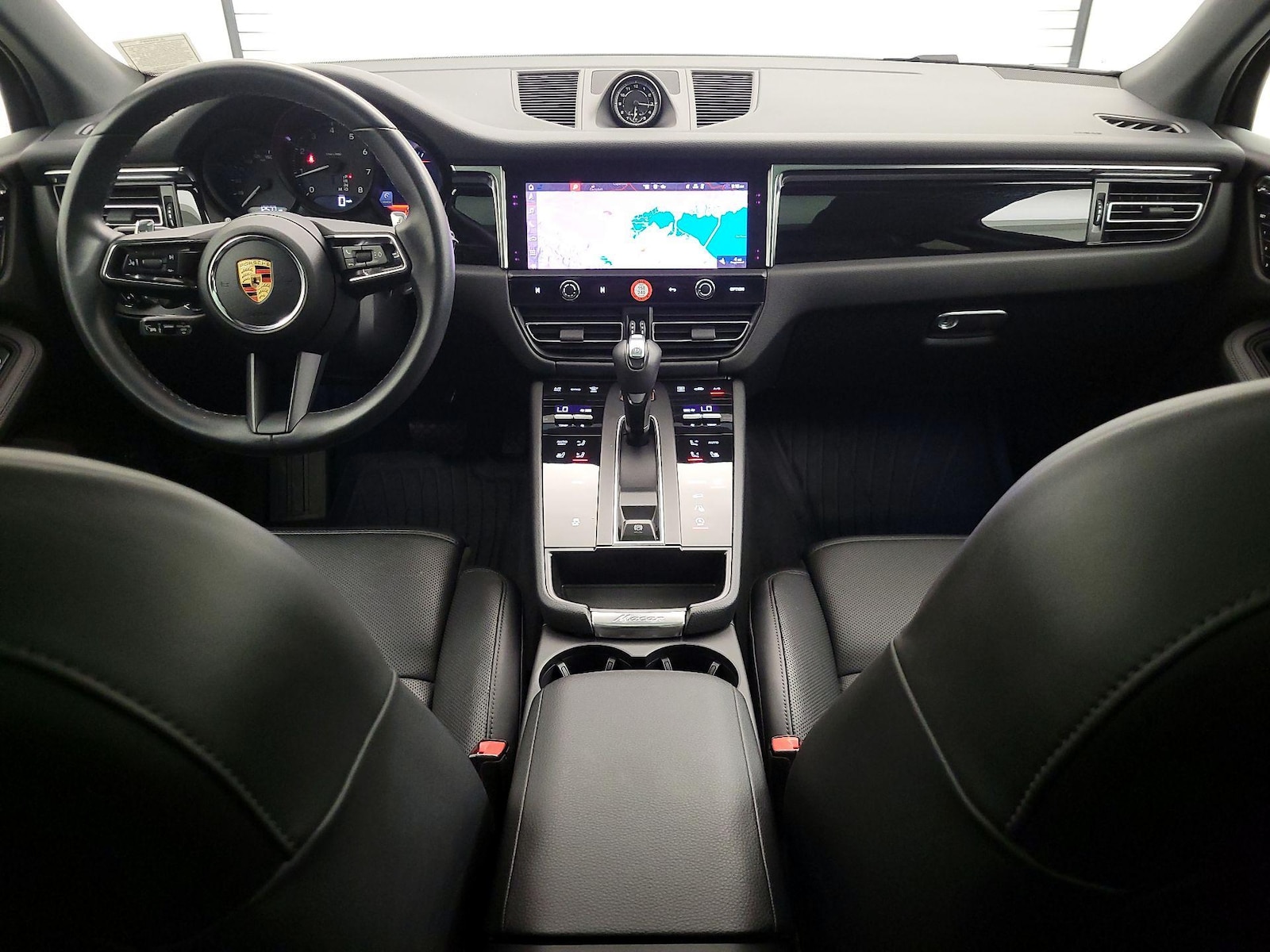2024 Porsche Macan - Photo 10