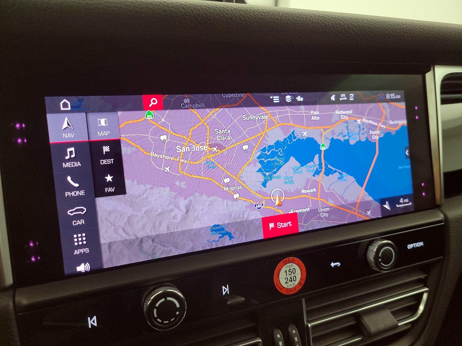 2024 Porsche Macan - Photo 15