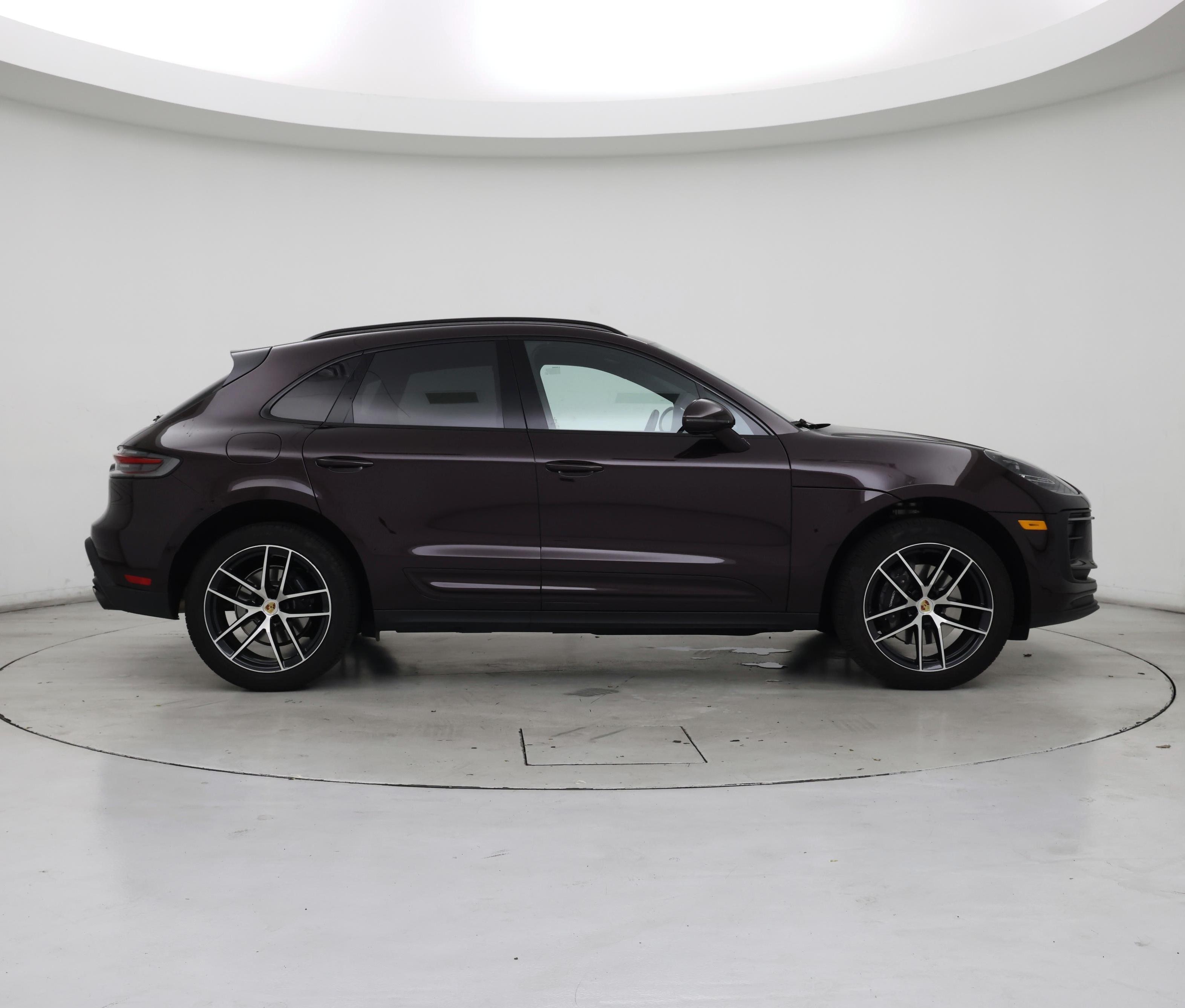 Thumbnail: 2024 Porsche Macan - 7