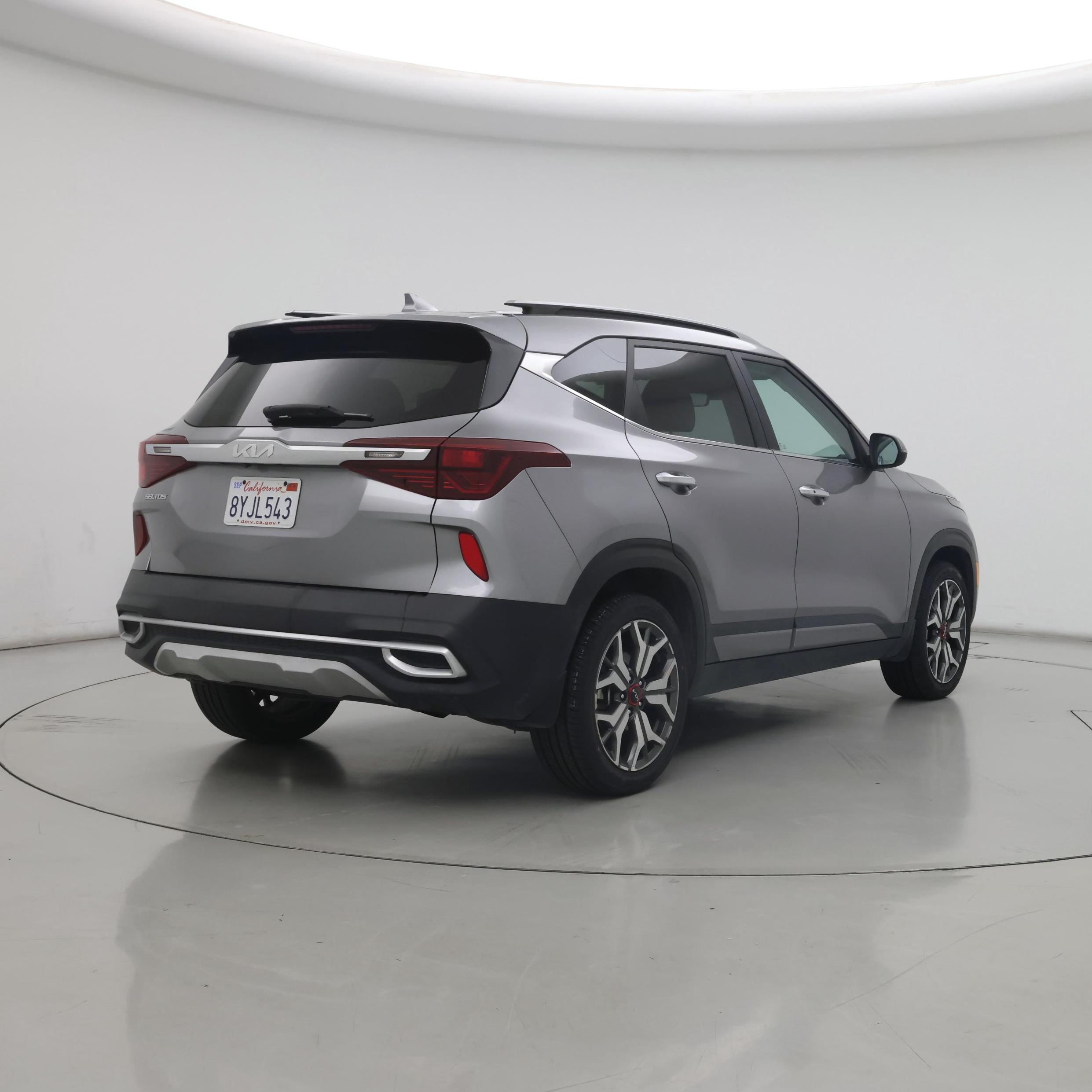 Thumbnail: 2022 Kia Seltos - 8