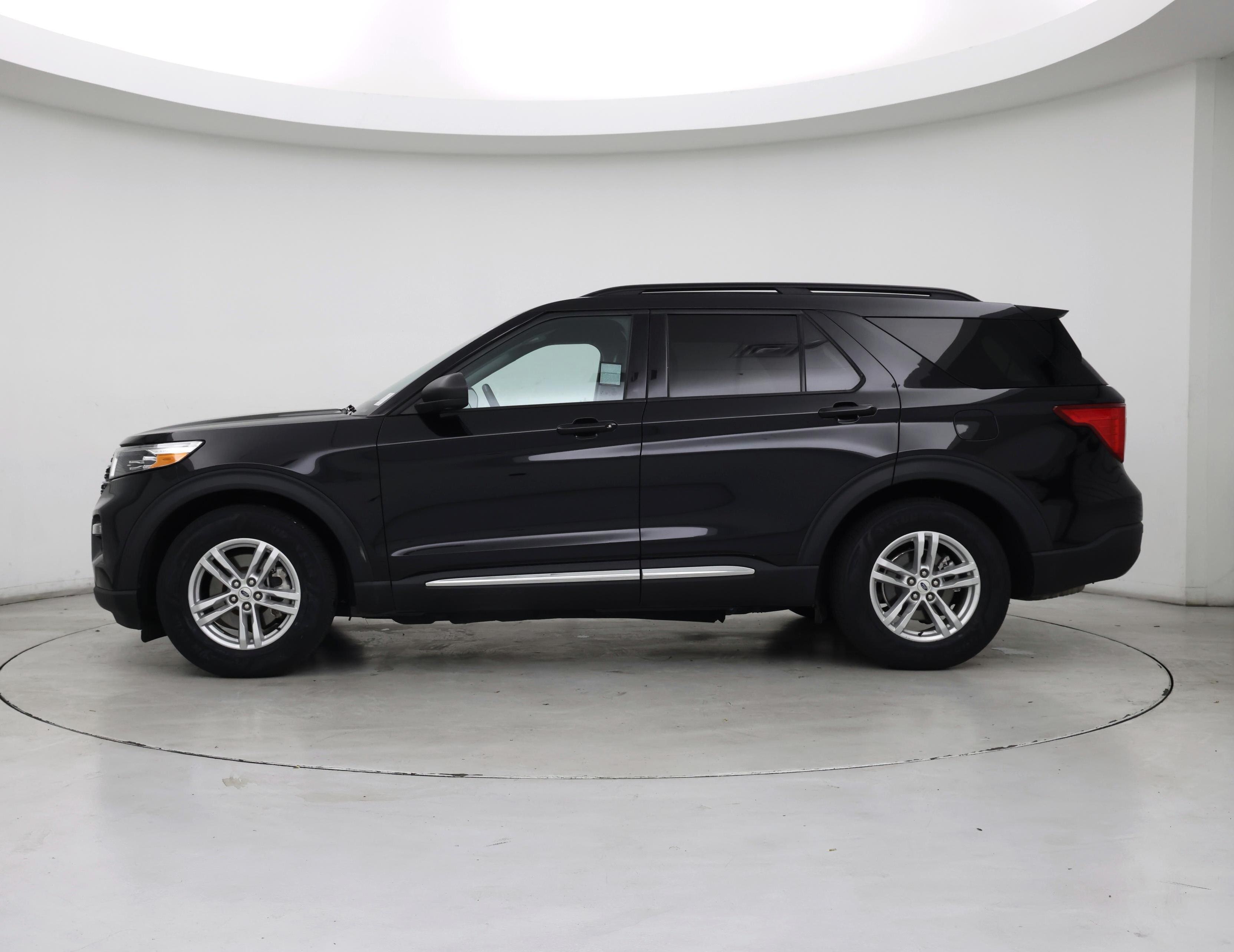 Thumbnail: 2024 Ford Explorer - 3