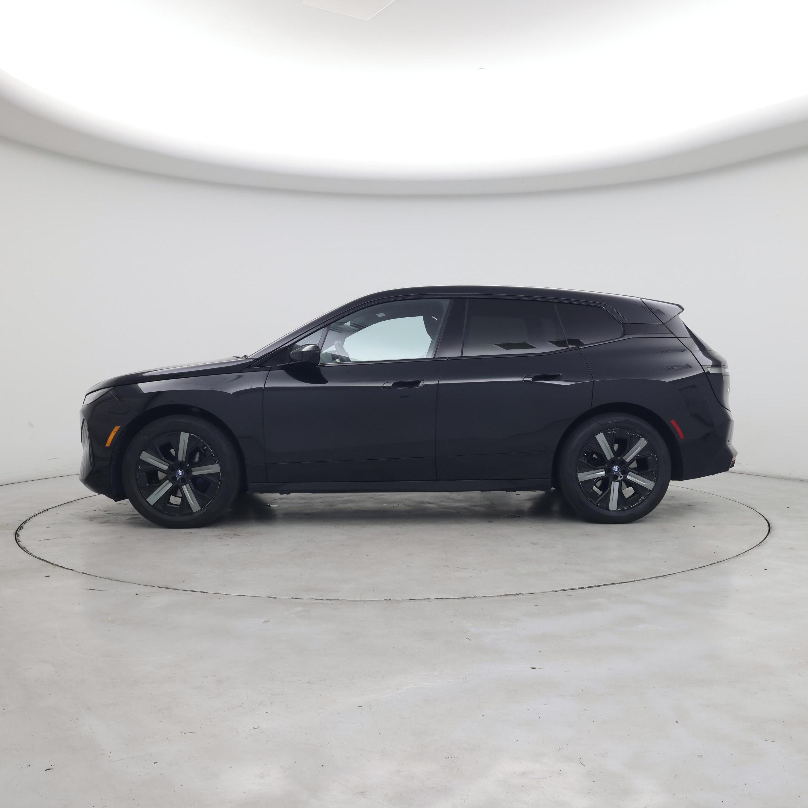 Thumbnail: 2023 BMW iX - 3