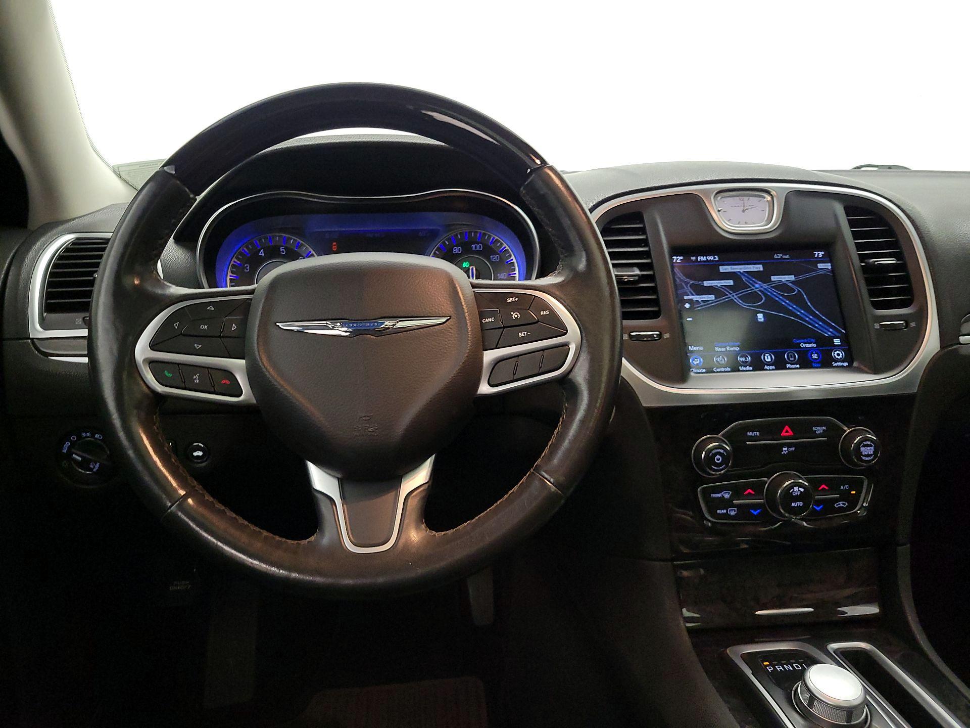 Thumbnail: 2020 Chrysler 300 - 10