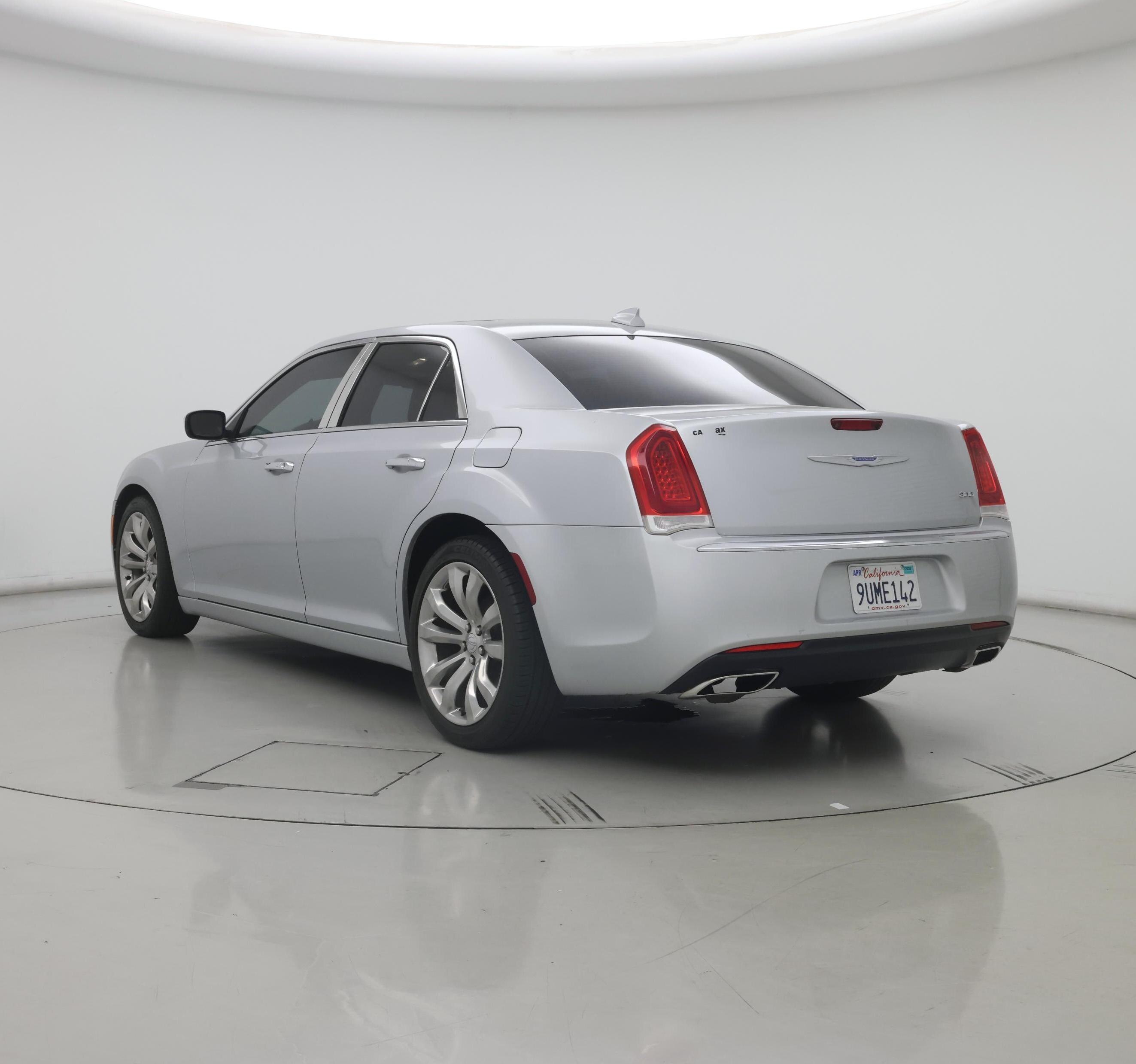 Thumbnail: 2020 Chrysler 300 - 2