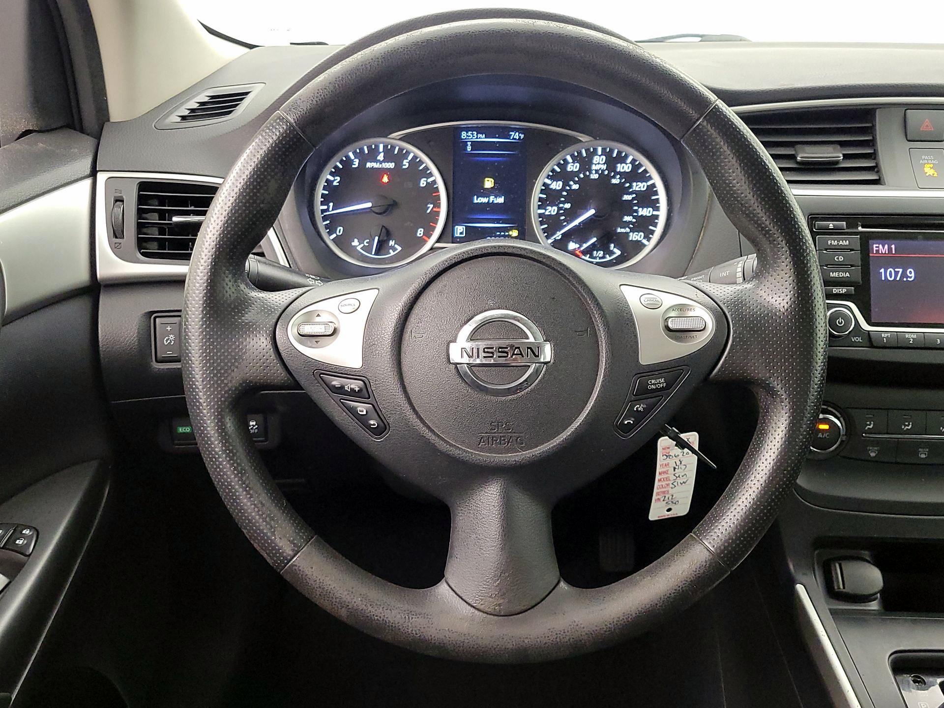 Thumbnail: 2018 Nissan Sentra - 10