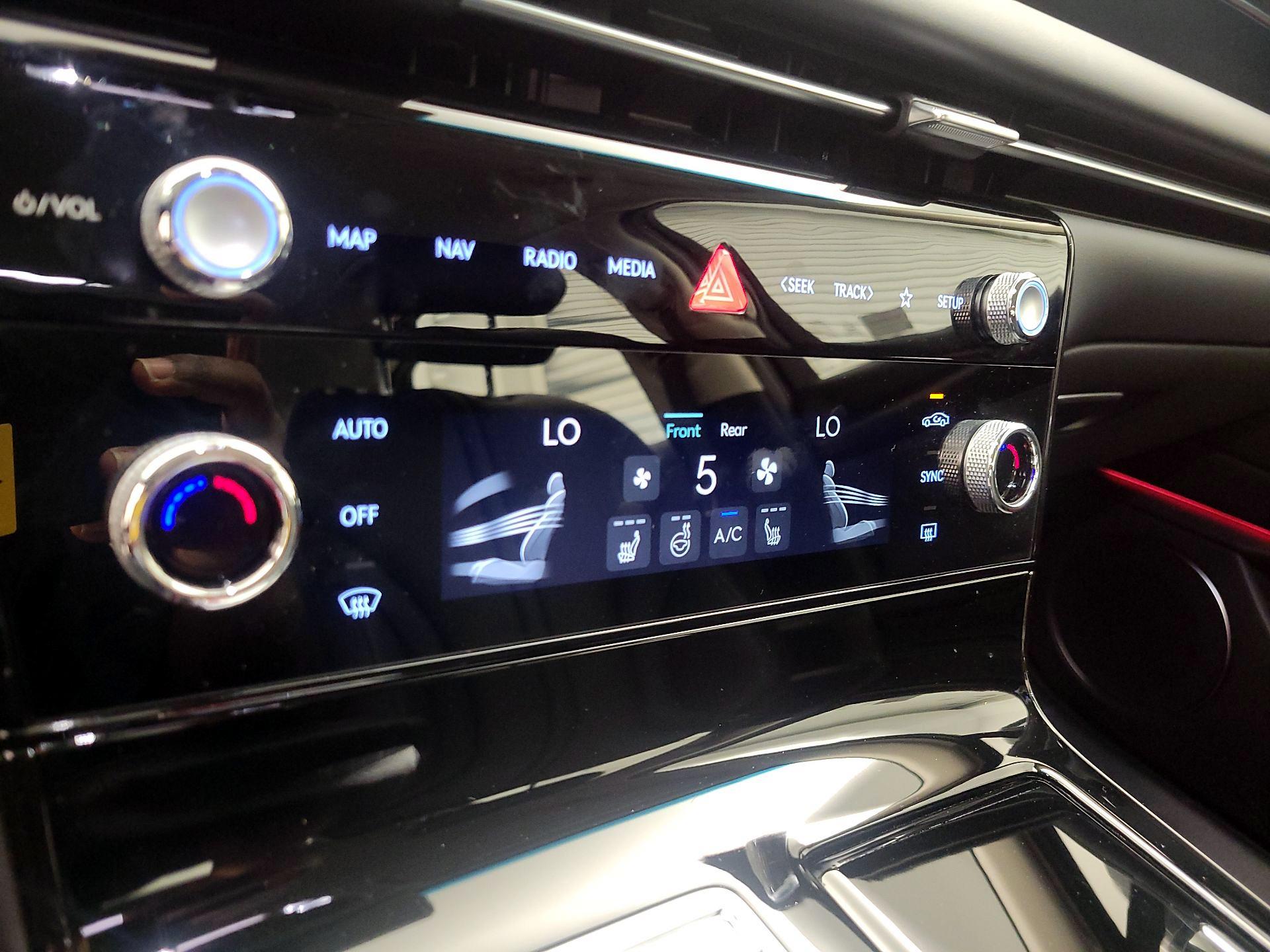 Thumbnail: 2026 Genesis G80 - 17
