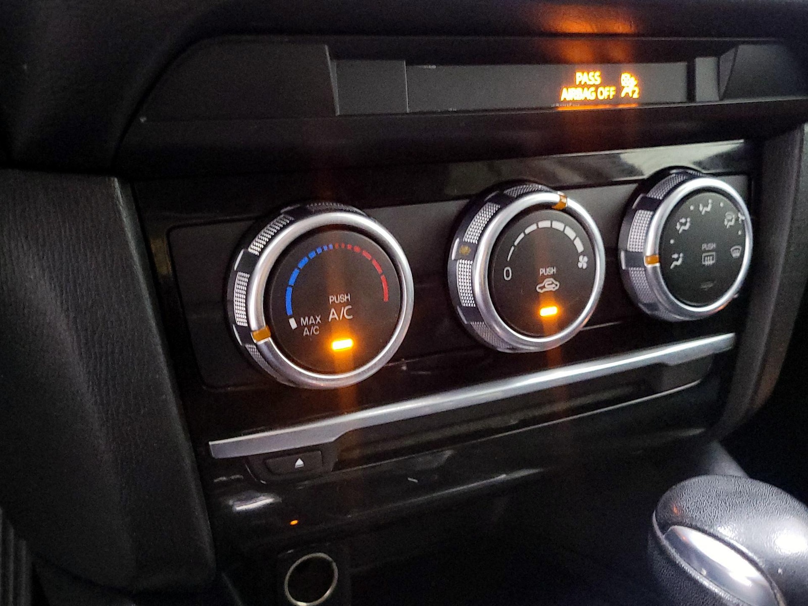 2016 Mazda MAZDA6 i Sport - Photo 17