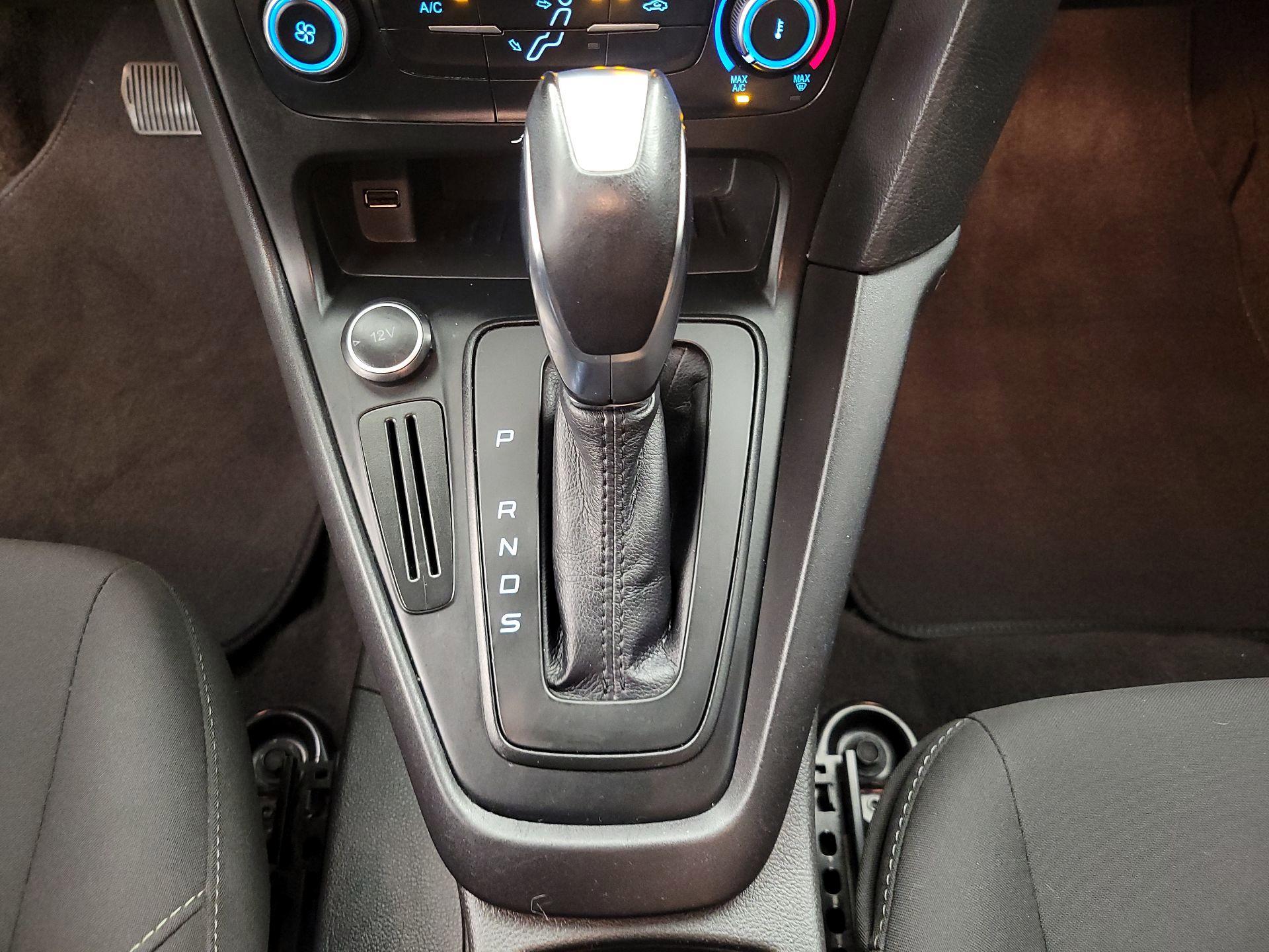 Thumbnail: 2016 Ford Focus - 17