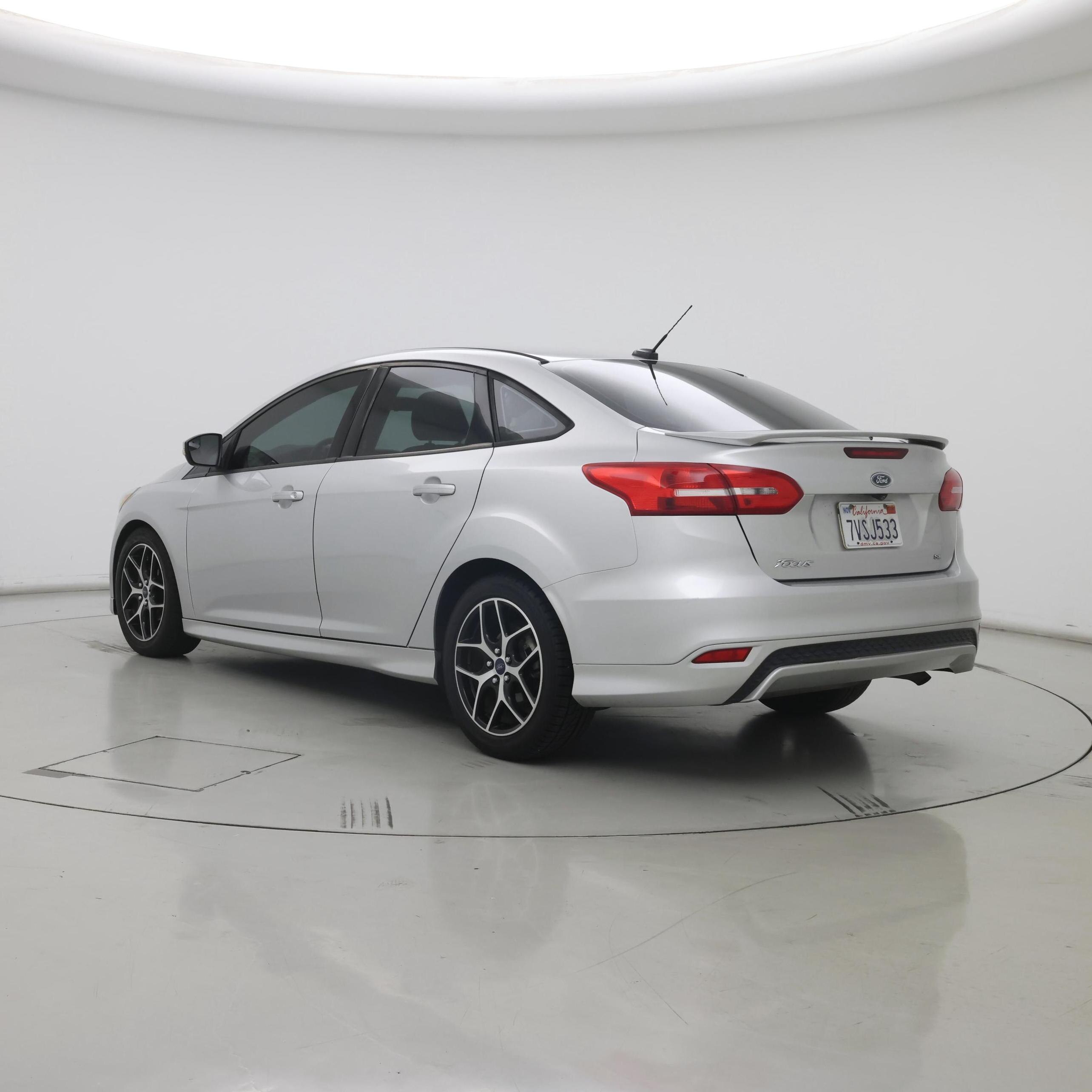 Thumbnail: 2016 Ford Focus - 2