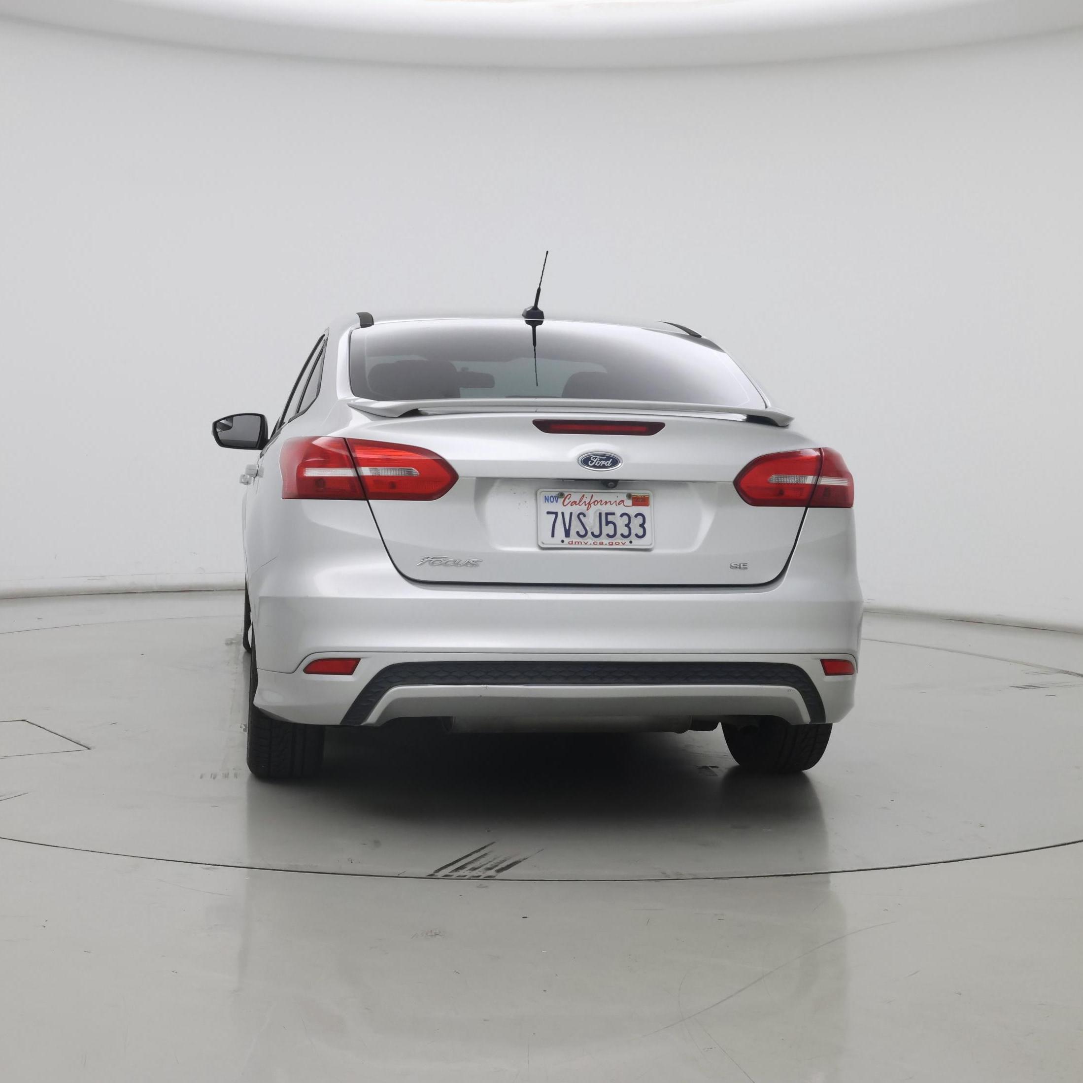 Thumbnail: 2016 Ford Focus - 6