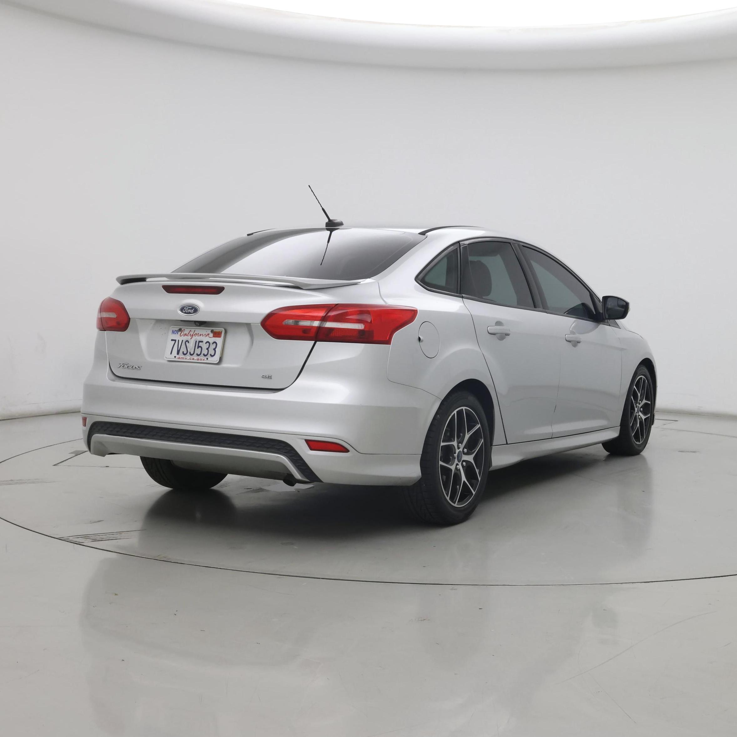 Thumbnail: 2016 Ford Focus - 8