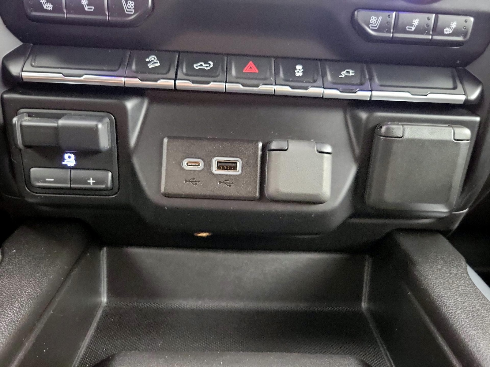 2023 GMC Sierra 2500HD AT4 - Photo 10
