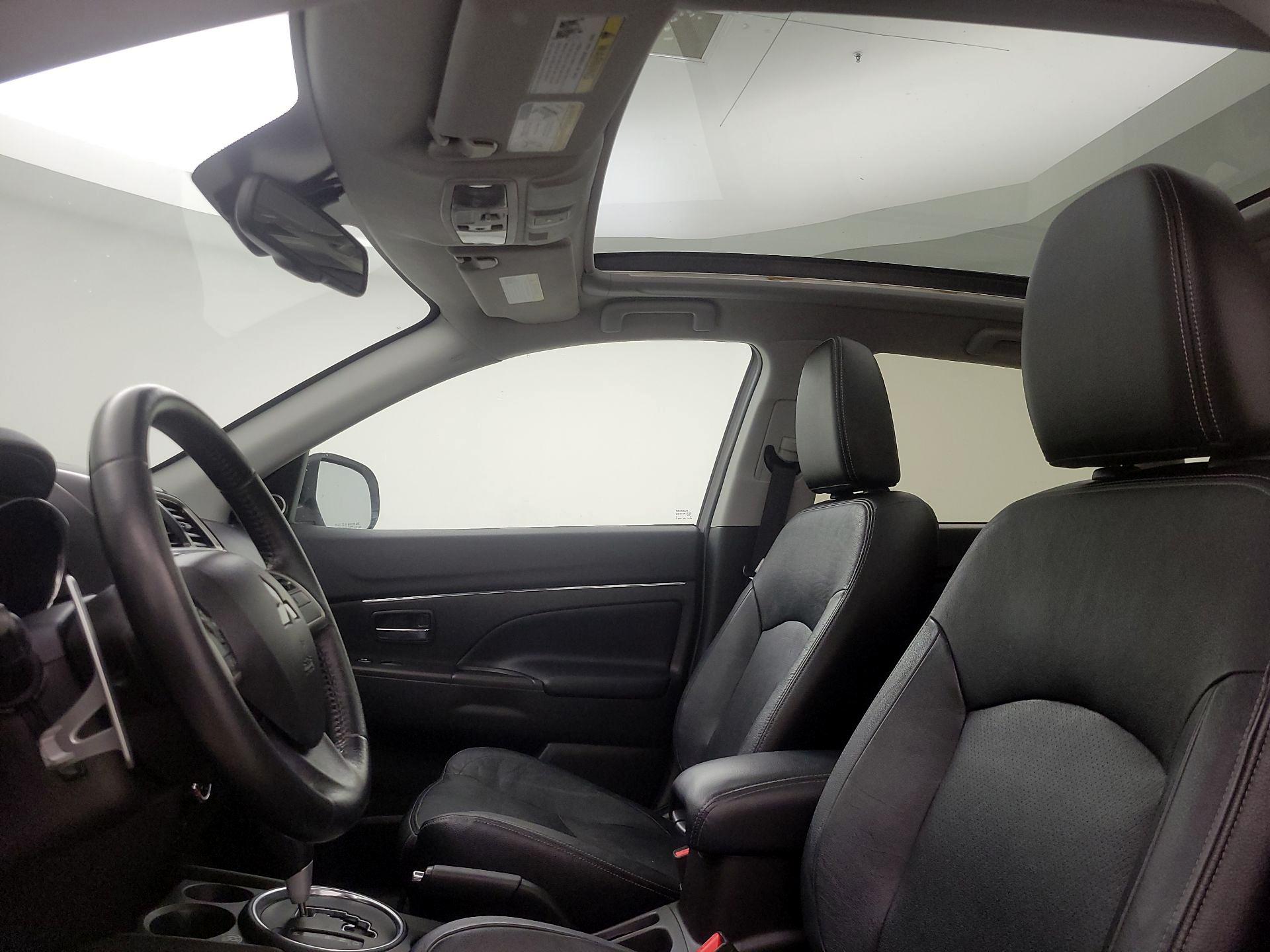 Thumbnail: 2015 Mitsubishi Outlander Sport - 20