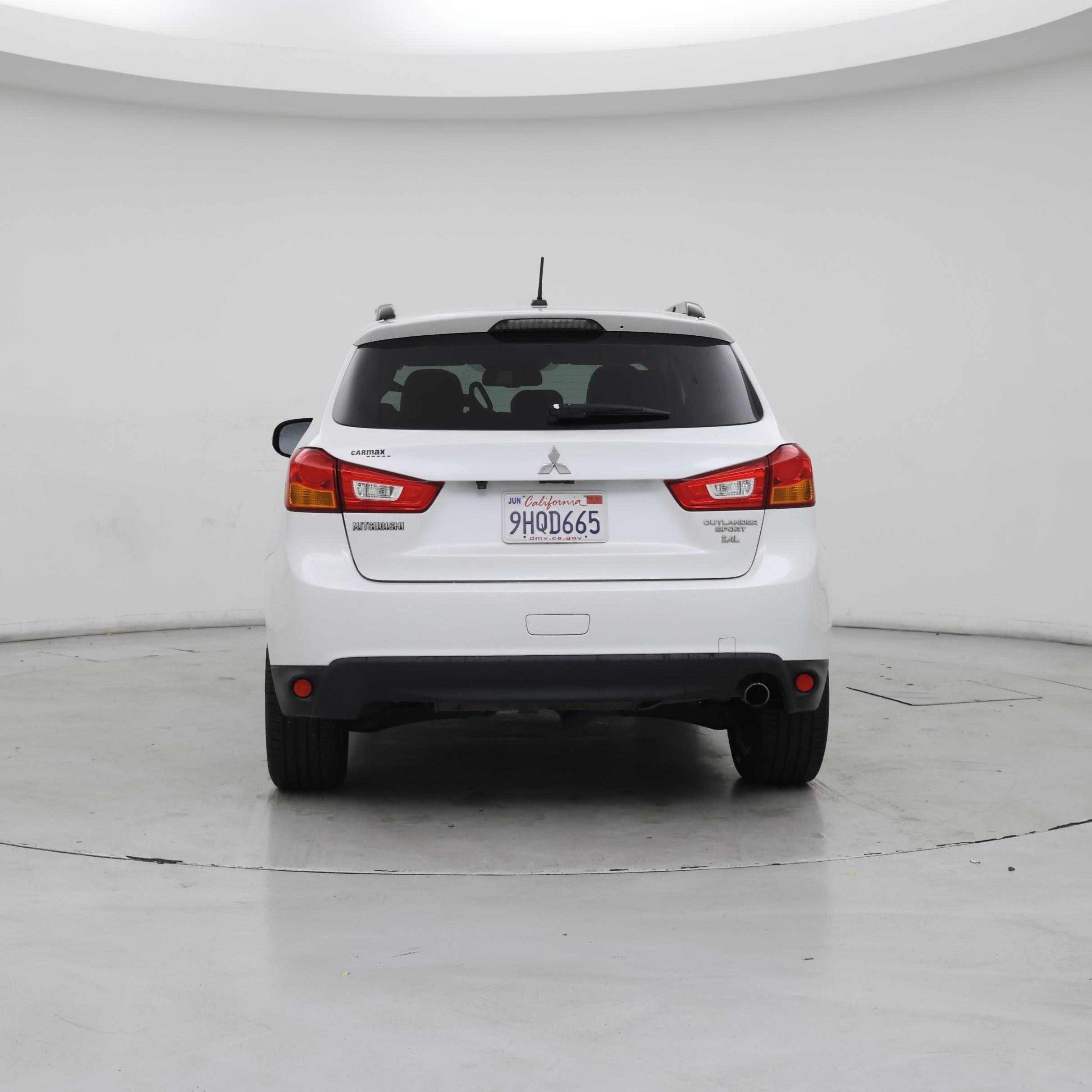 Thumbnail: 2015 Mitsubishi Outlander Sport - 6