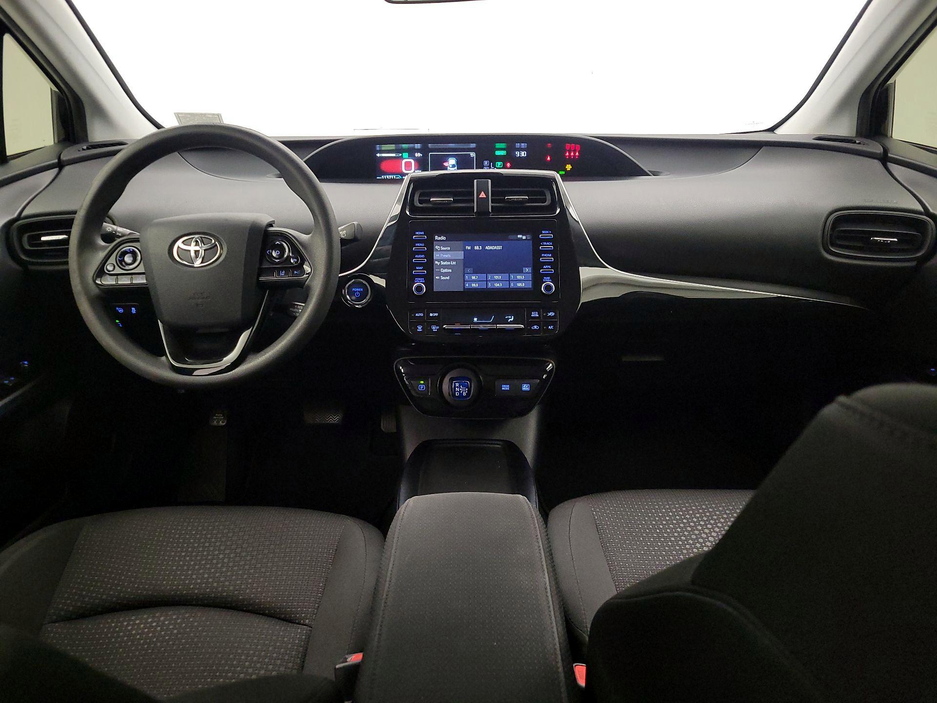 Thumbnail: 2020 Toyota Prius - 9