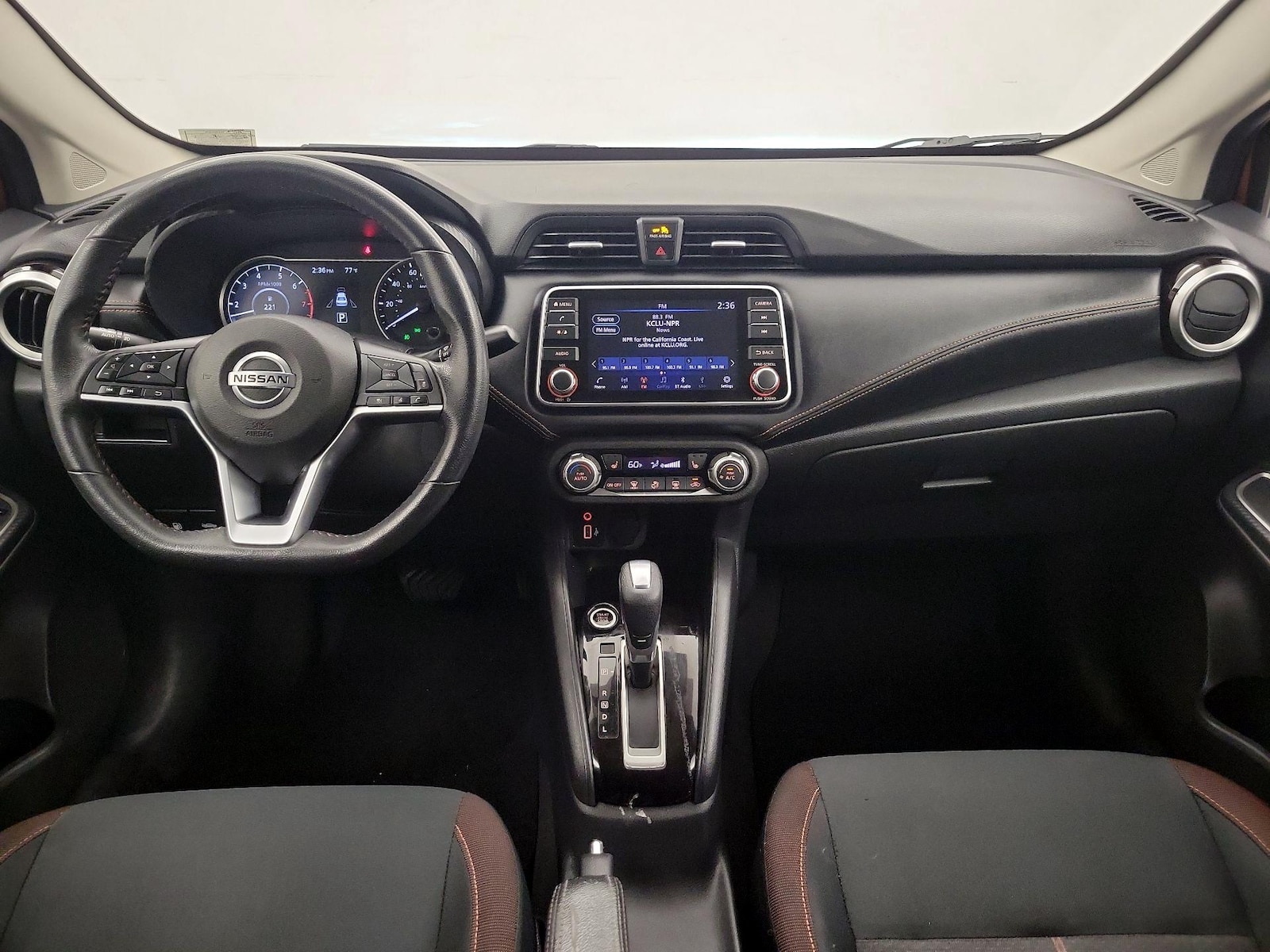 2020 Nissan Versa Sedan SR - Photo 10