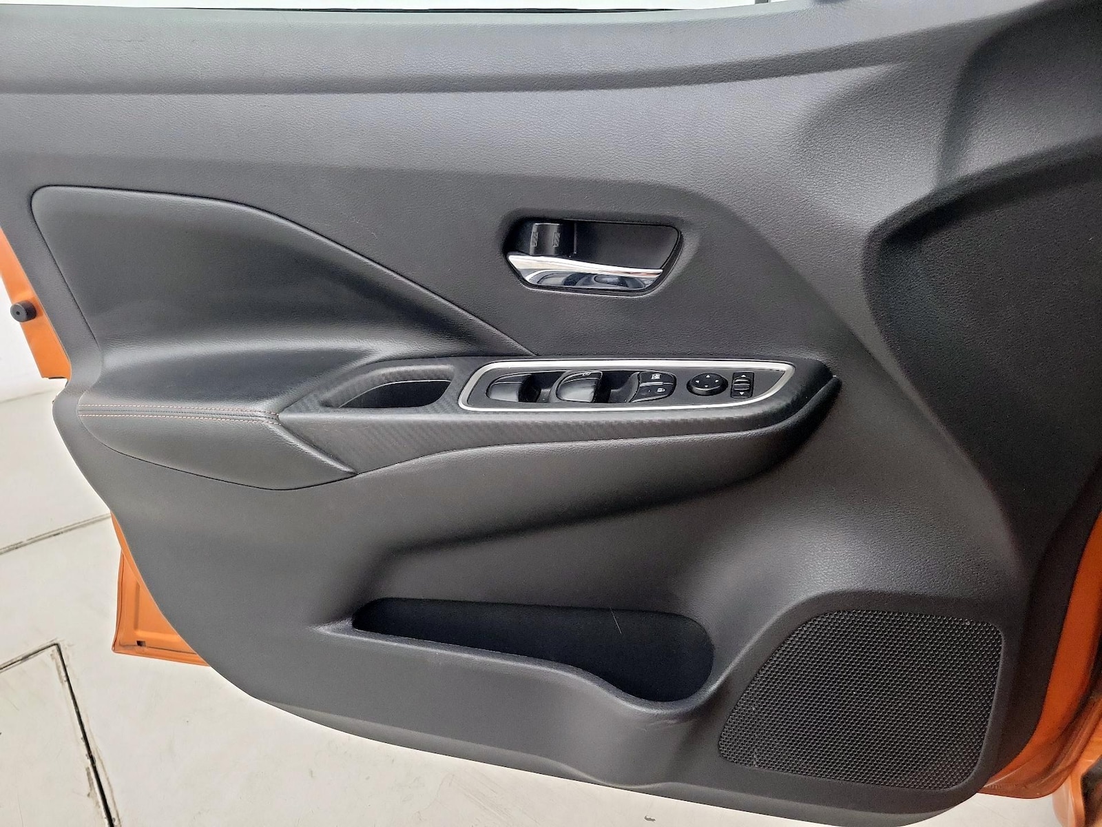 2020 Nissan Versa Sedan SR - Photo 13